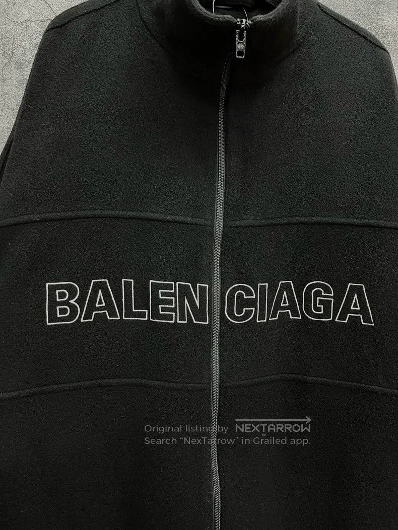 Balenciaga Balenciaga Printed zippered jacket Size US S / EU 44-46 / 1 - 3 Thumbnail