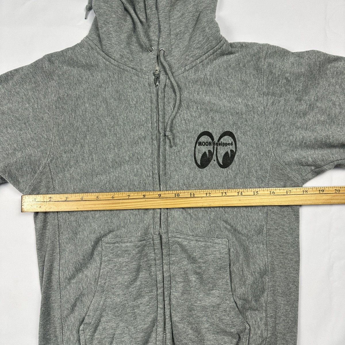 Other MOONEYES EQUIPPED HOODIE Size US S / EU 44-46 / 1 - 13 Thumbnail