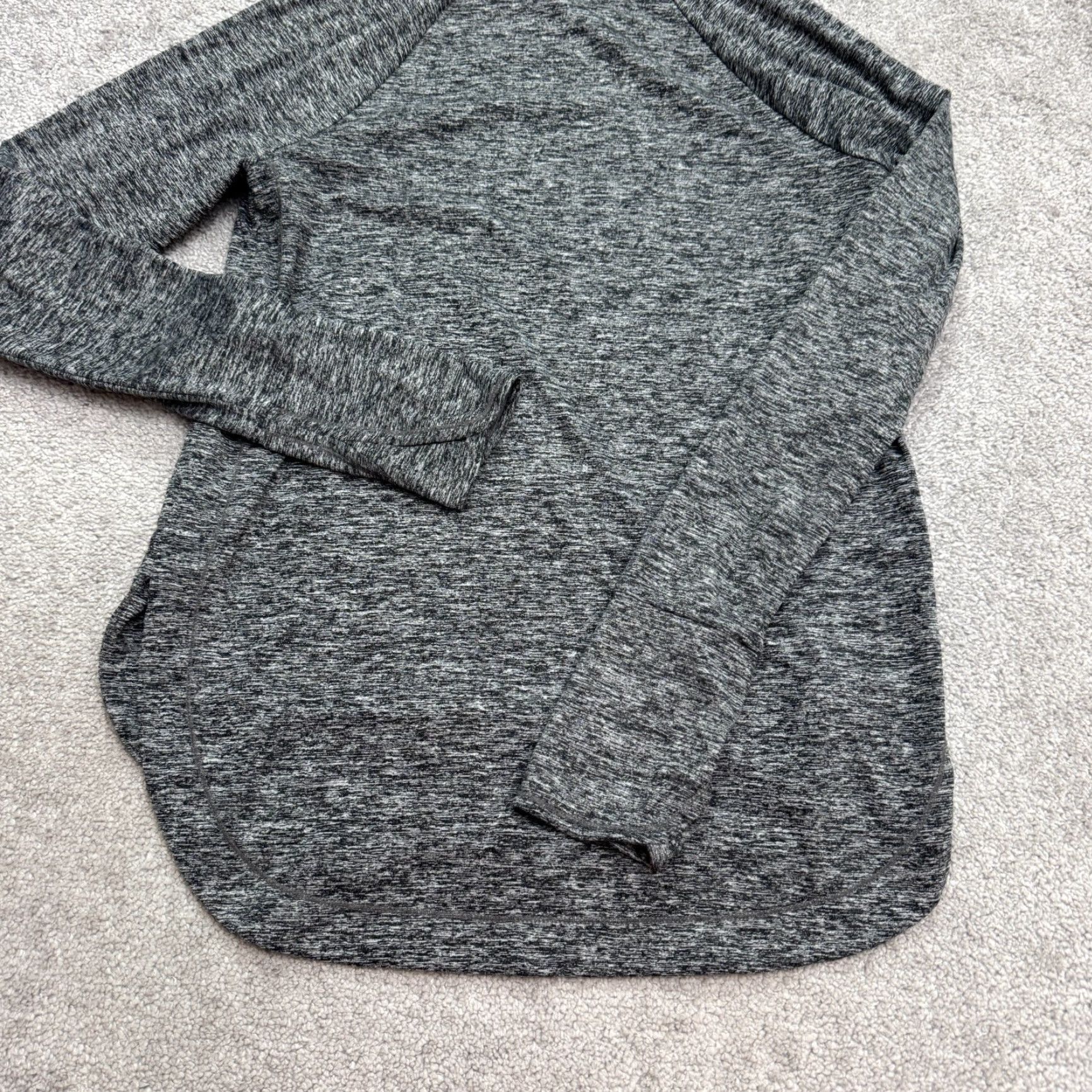 Athleta Athleta Hoodie Pullover Shirt Womens Small Heathered Gray Thumbholes Activewear Casual Sports Athleisure Women Small Gray Size S / US 4 / IT 40 - 4 Thumbnail