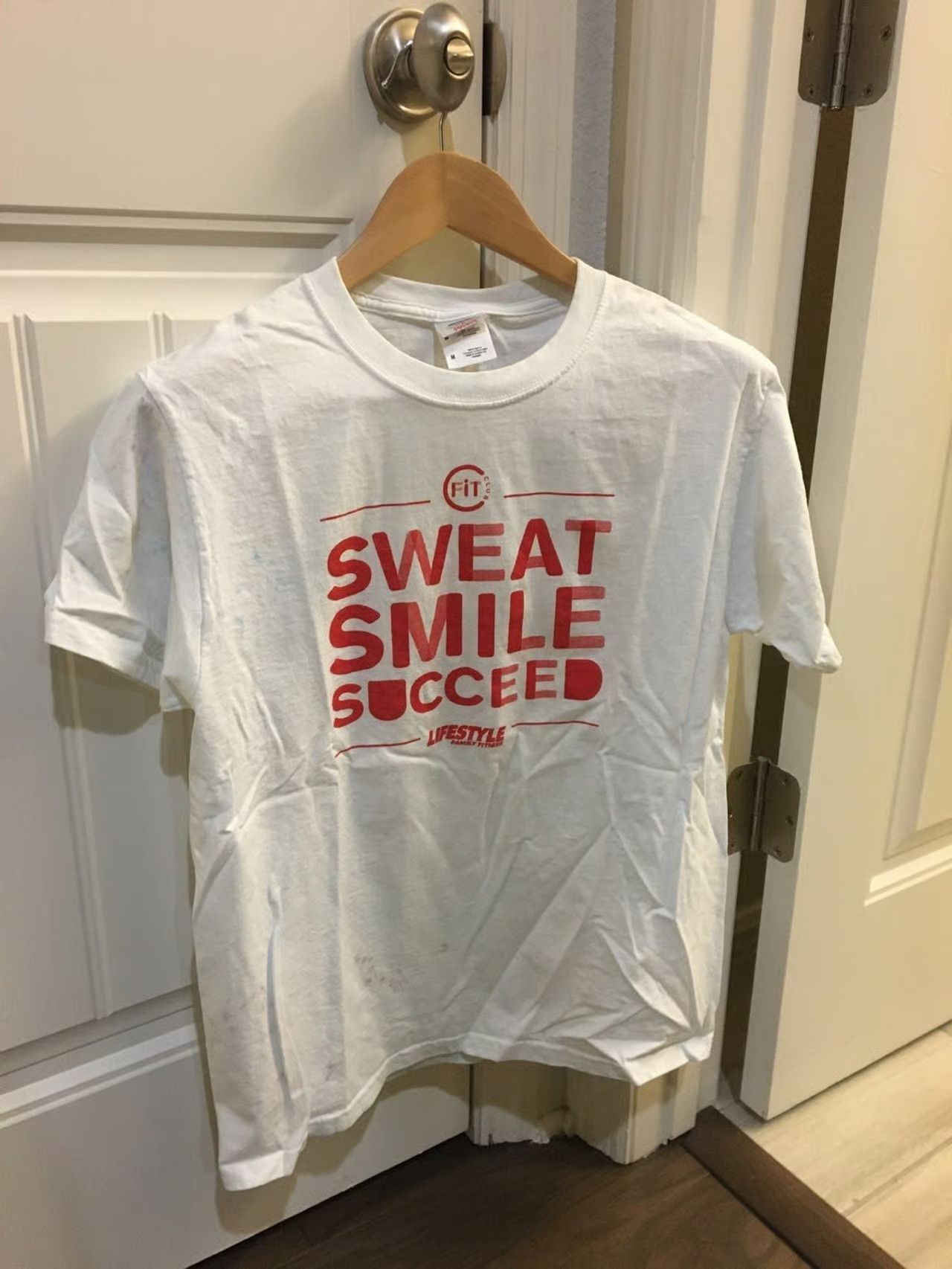 Fruit Of The Loom Vintage Lifestyle Family Fitness Gym Shirt - Graphic T-Shirt Size US M / EU 48-50 / 2 - 2 Thumbnail