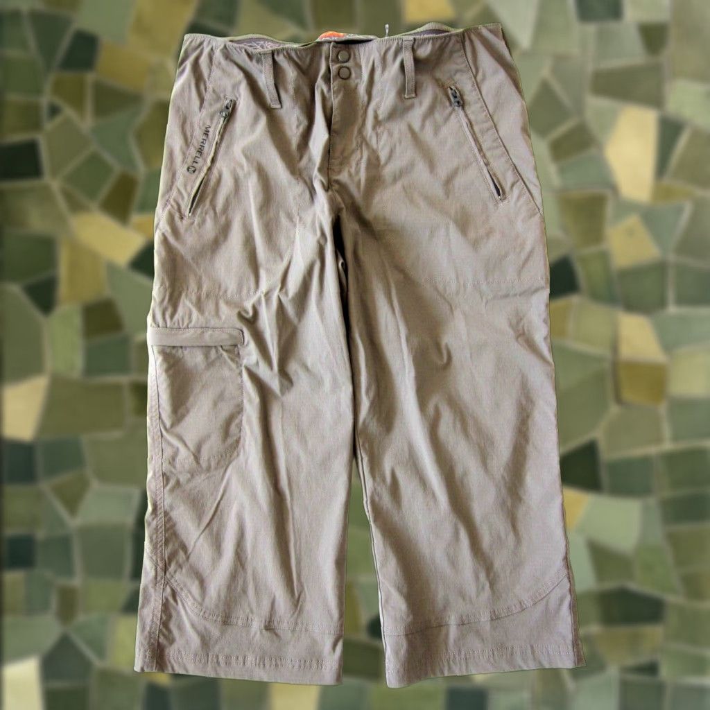 Merrell Merrell Grey Nylon Stretch Hike Travel Lightweight Pocket Cargo Crop Pant 10 Women Pants Cropped 10 Gray Hiking Accessories Size 32" / US 10 / IT 46 - 1 Thumbnail