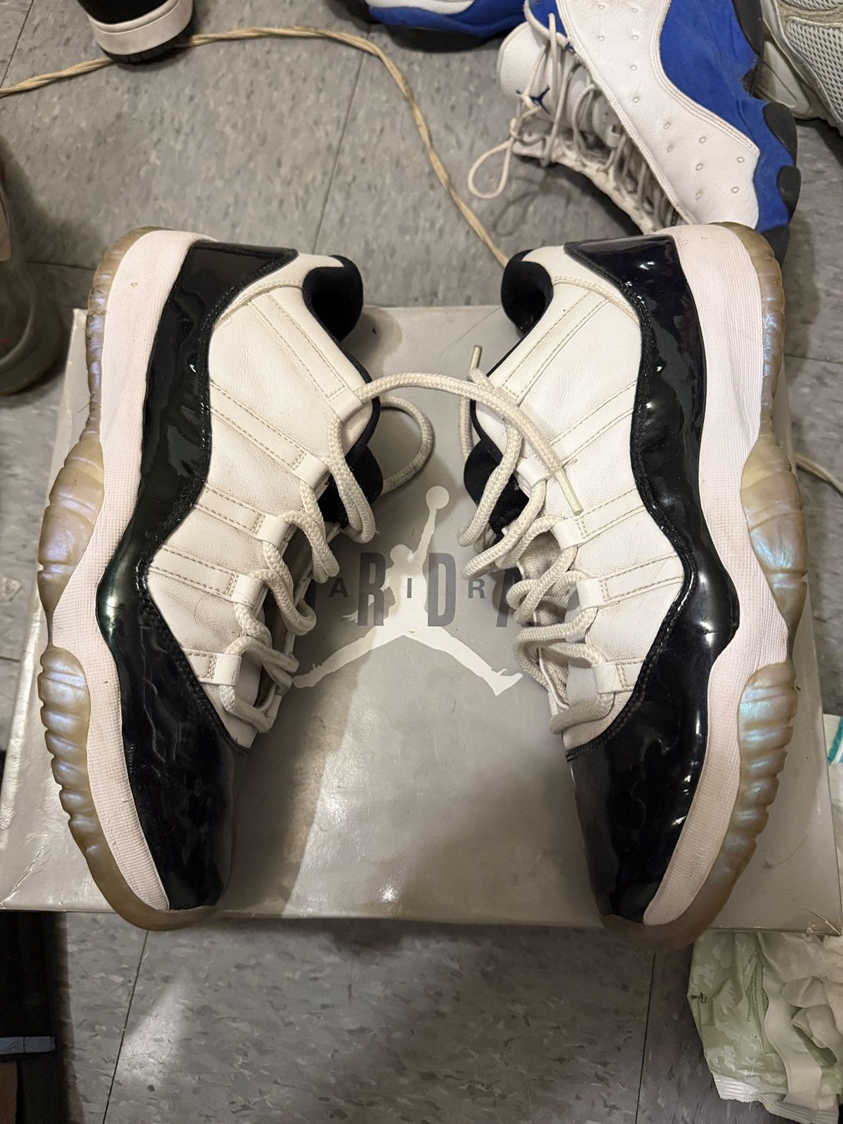 Jordan Brand Jordan 11 Easter Size US 13 / EU 46 - 2 Thumbnail