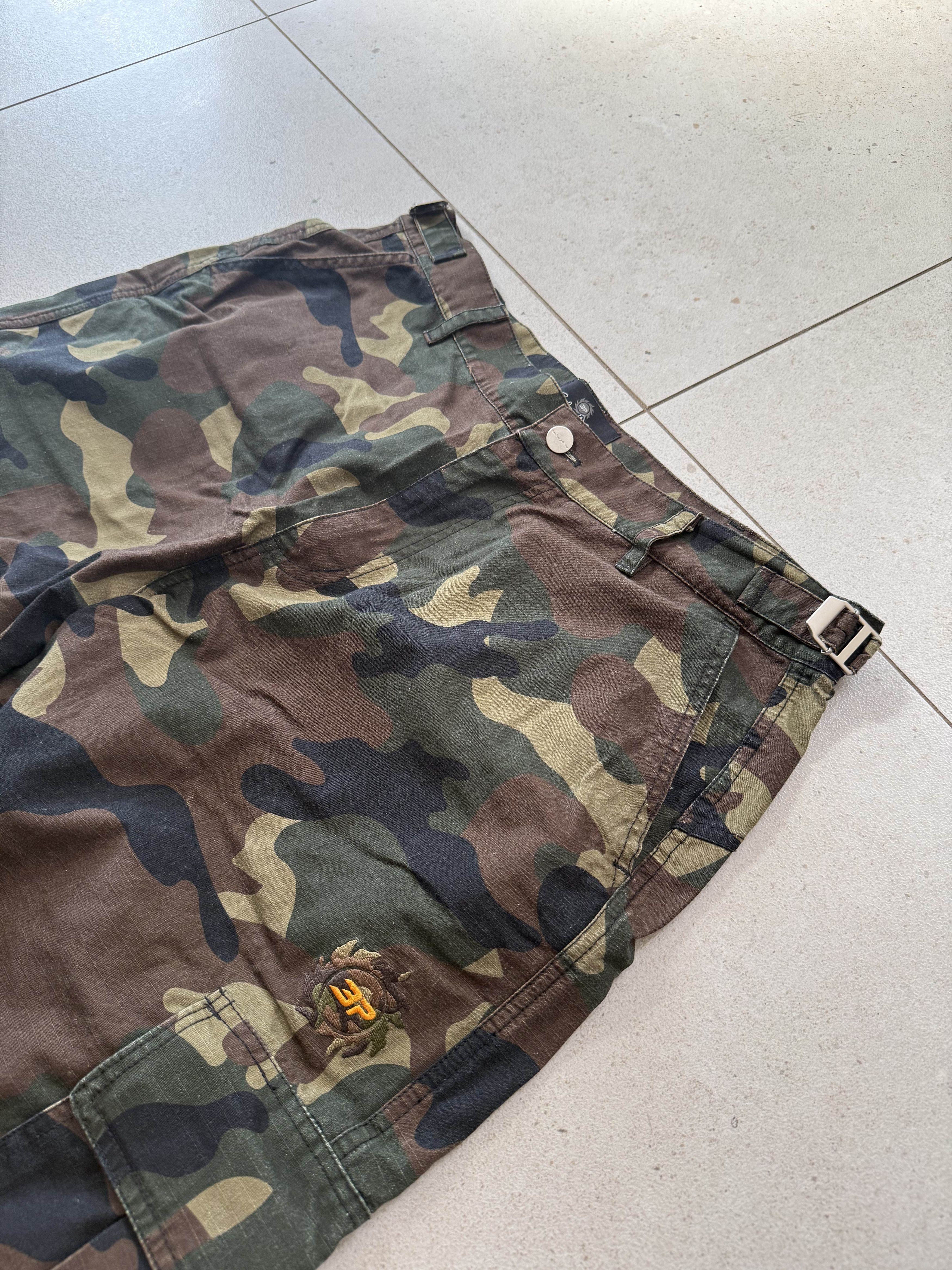 Broken Planet 2-in-1 Camo Cargo Pants/Shorts - XL Size US 36 / EU 52 - 2 Thumbnail