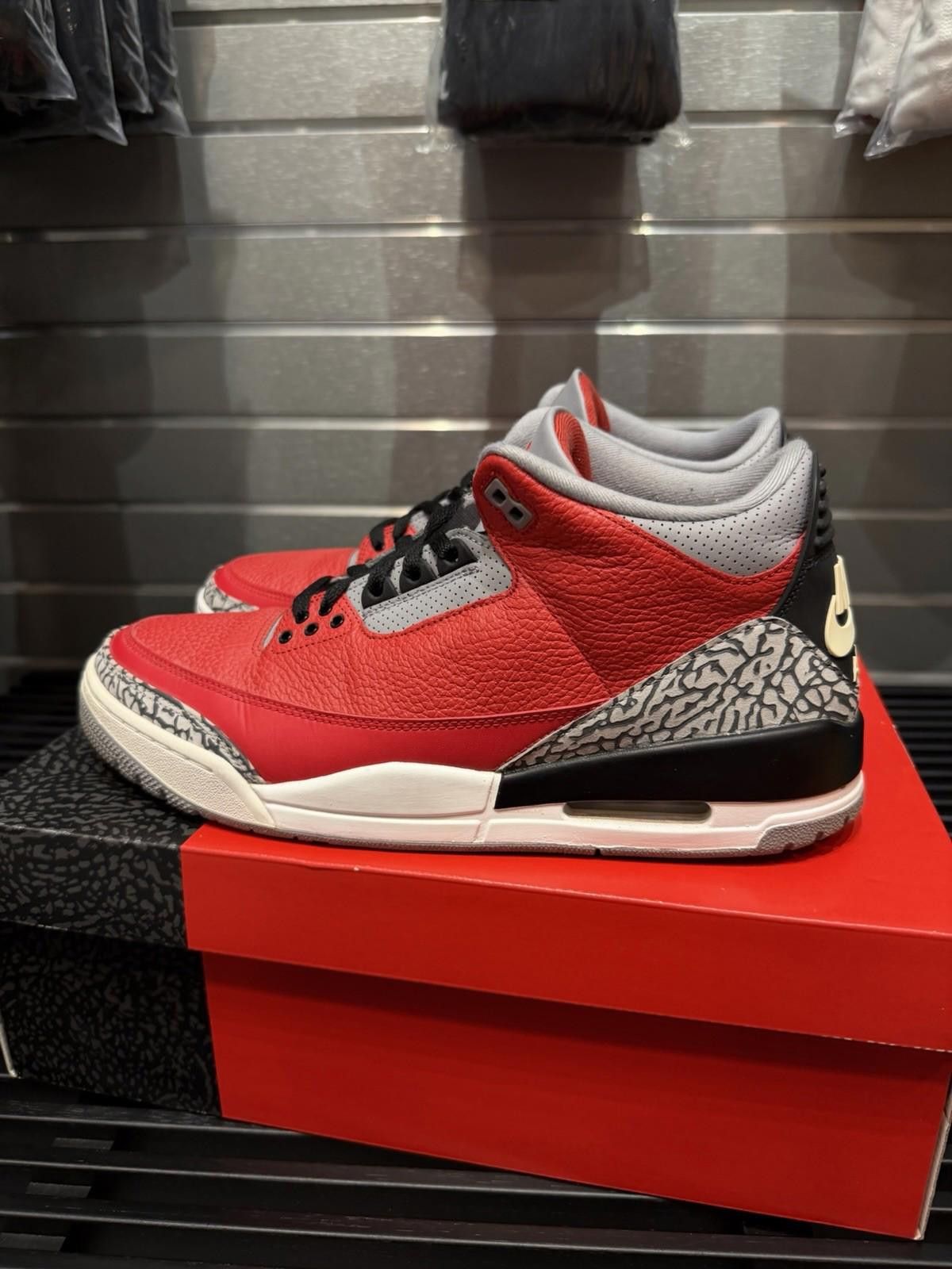Jordan Brand Nike Air Jordan 3 Retro SE "Unite" Size 12.5M Size US 12.5 / EU 45-46 - 3 Thumbnail