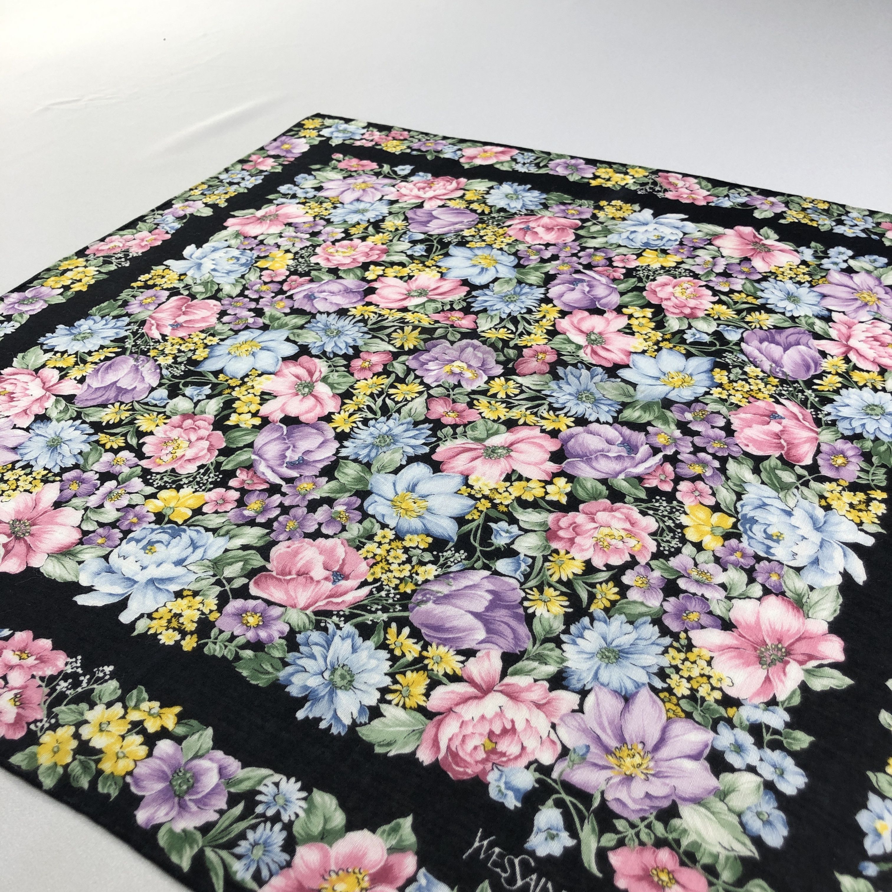 Yves Saint Laurent YSL Handkerchief Neckerchief Bandana H2543 Size ONE SIZE - 2 Thumbnail