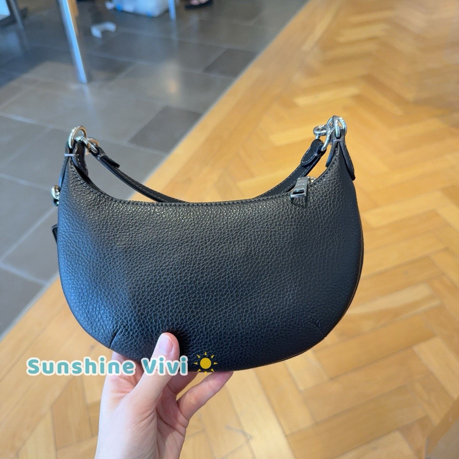 Coach NWT Coach Mini Payton Bag CEL08 black Refined pebble leather Size ONE SIZE - 4 Thumbnail