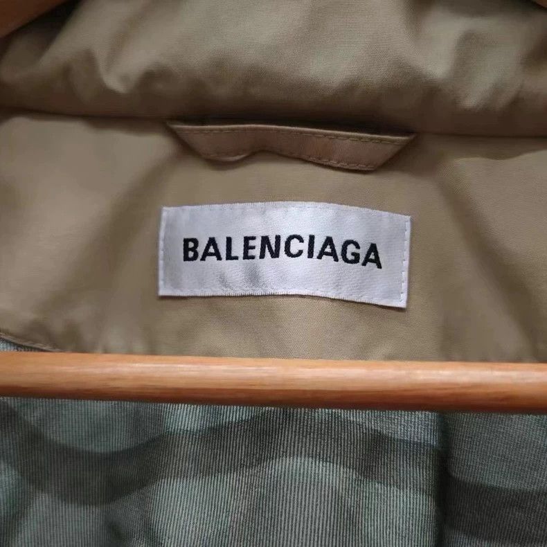 Balenciaga Balenciaga khaki back letter windbreaker jacket-2506 Size US XS / EU 42 / 0 - 3 Thumbnail