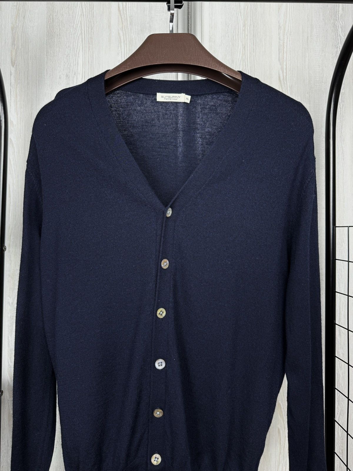 Suitsupply Suitsupply Navy Blue Merino Wool V Neck cardigan size XL Size US XL / EU 56 / 4 - 3 Thumbnail
