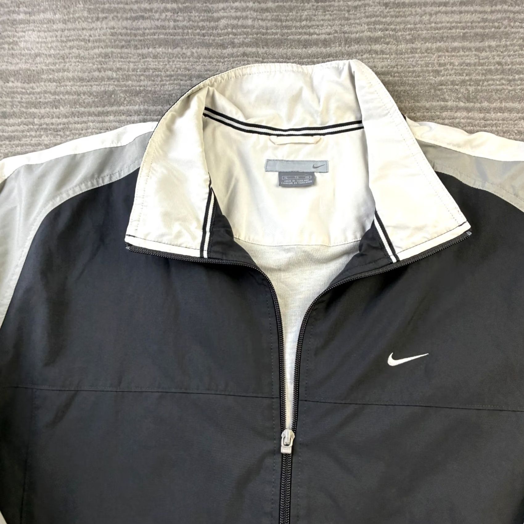 Nike VINTAGE Nike Jacket Mens XL Black Windbreaker Swoosh Logo Zip Mid-Length Size US XL / EU 56 / 4 - 3 Thumbnail