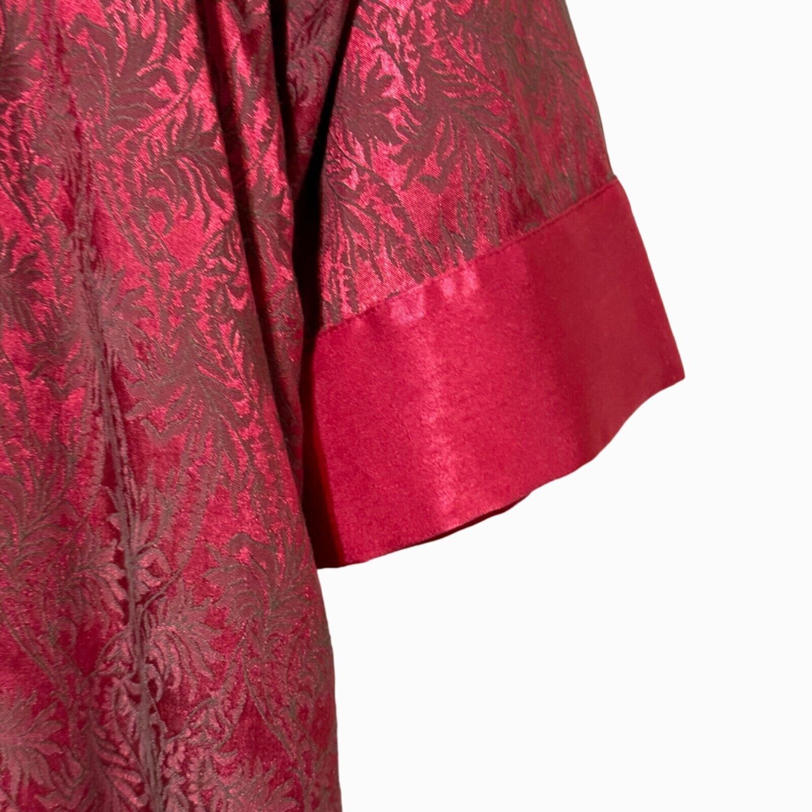 Victoria's Secret Victoria's Secret's Robe XS/S Red/Pink Brocade Robe No Belt Size ONE SIZE - 3 Thumbnail