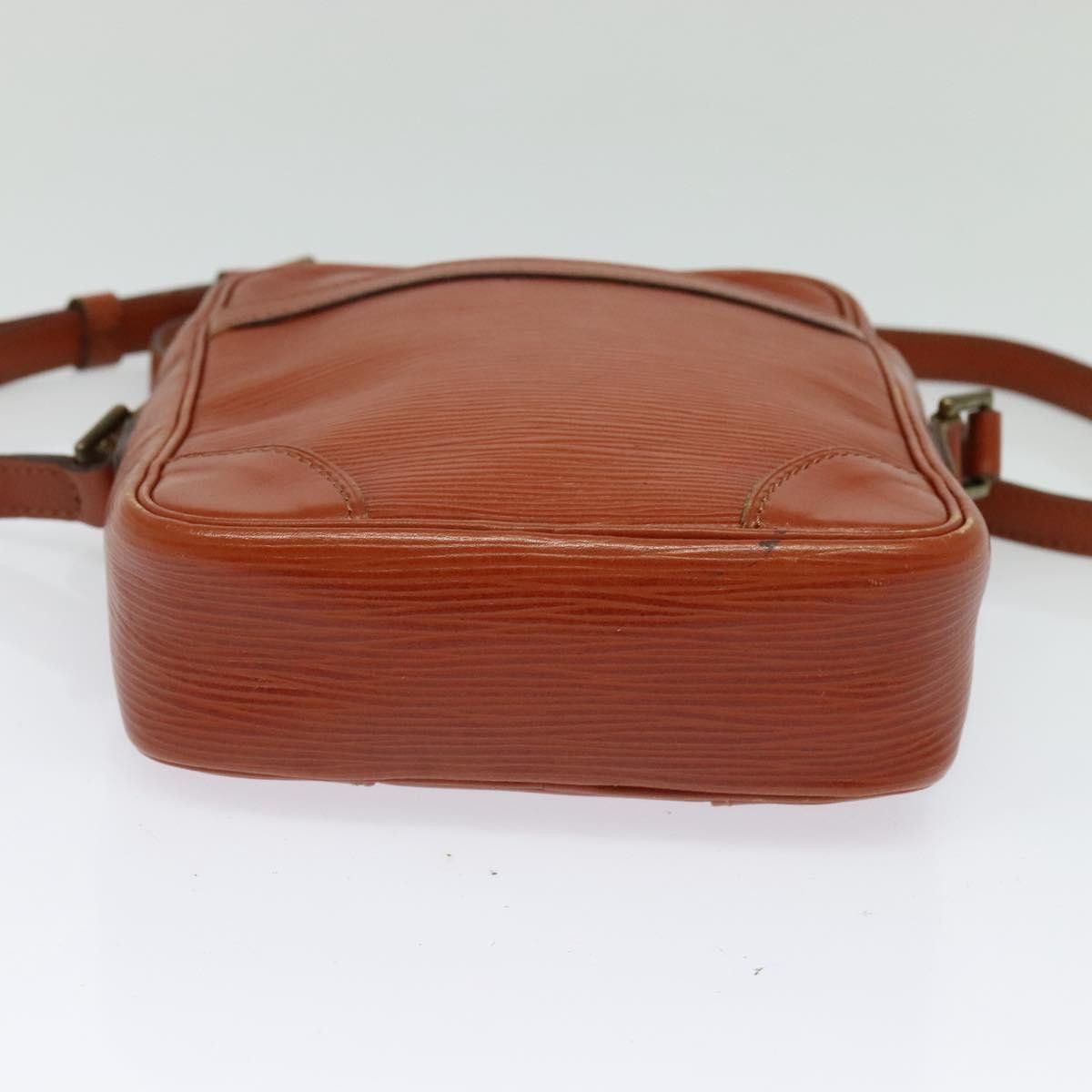 Louis Vuitton LOUIS VUITTON Epi Danube Shoulder Bag Brown M51694 Size ONE SIZE - 5 Thumbnail