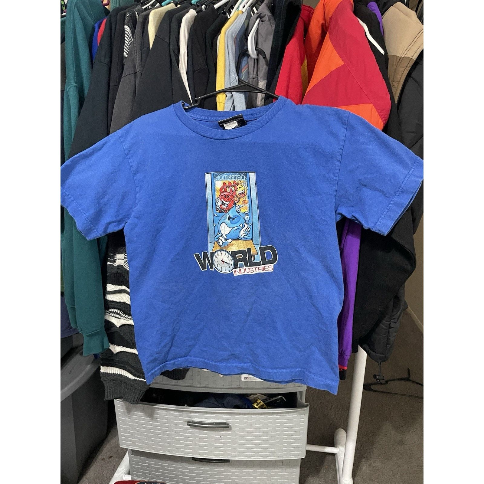 Gildan Size Youth L (12-14)- Vintage World Industries T-shirt Rare Size US L / EU 52-54 / 3 - 1 Thumbnail