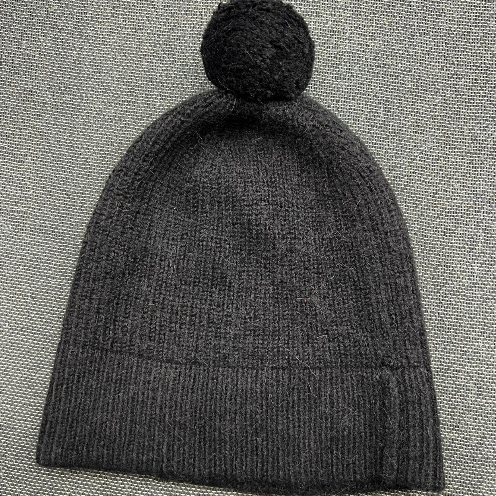Arket ARKET Beanie Hat One Size Alpaca Cuffed Fleece Ribbon Black Pom Pom Knit Unisex Adults Beanie Size US M / EU 48-50 / 2 - 3 Thumbnail