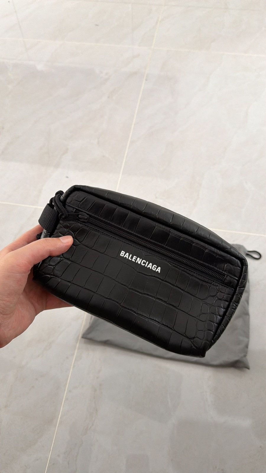 Balenciaga Balenciaga Leather Logo Croc Wash / Toilet Bag Size ONE SIZE - 8 Thumbnail