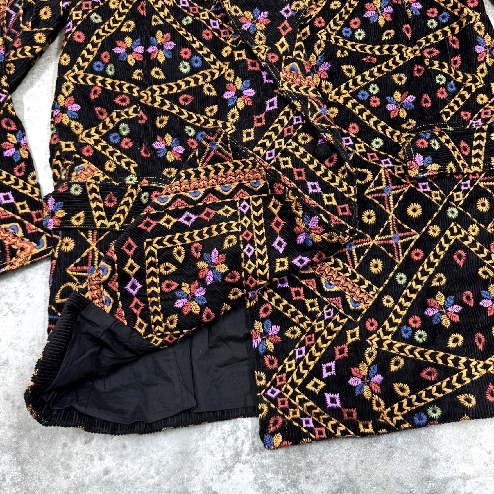 Farm Rio Farm Rio Blazer Womens Medium Multicolor Corduroy Embroidered Geometric Notch Lapel Long Sleeve Long Jacket Dressy Tuxedo Style Size M / US 6-8 / IT 42-44 - 6 Thumbnail