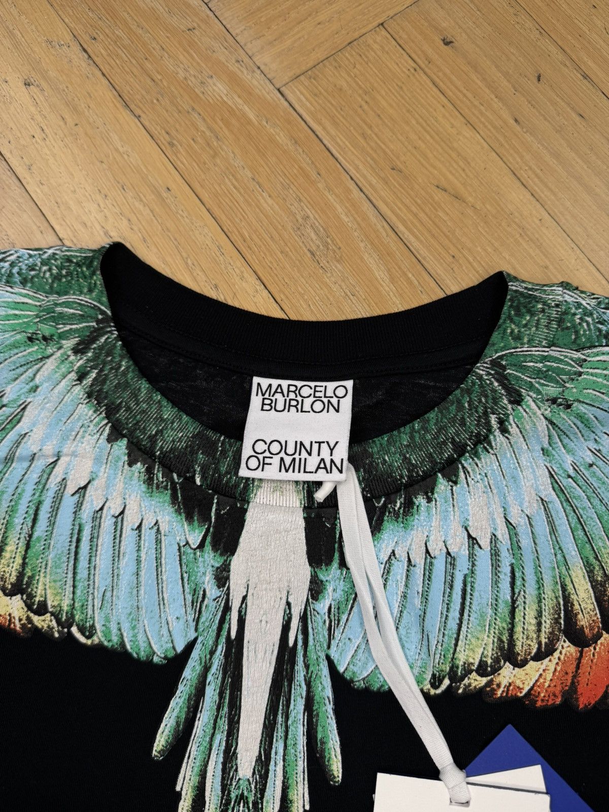 Marcelo Burlon MARCELO BURLON WING GREEN ORANGE BLACK TEE Size US XL / EU 56 / 4 - 5 Thumbnail