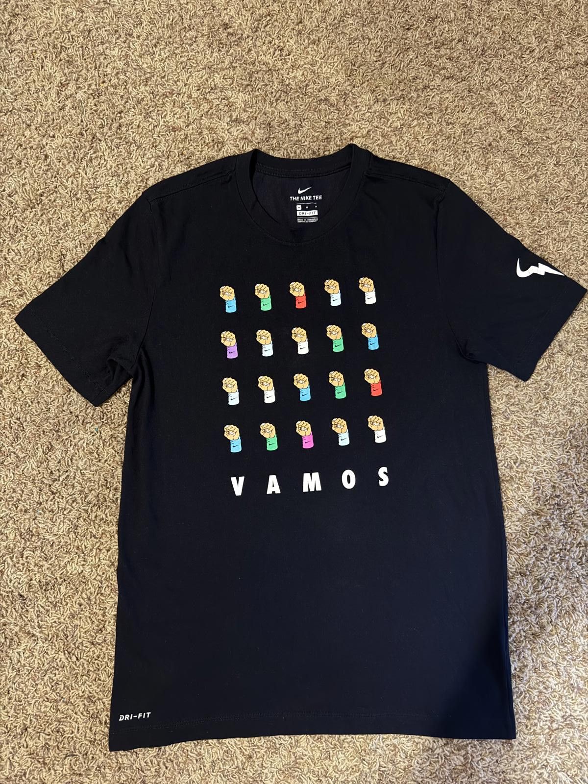 Nike RARE Nike Men’s Rafa 20 Clenched Fists For 20th Grandslam Black T-Shirt Size US M / EU 48-50 / 2 - 1 Thumbnail