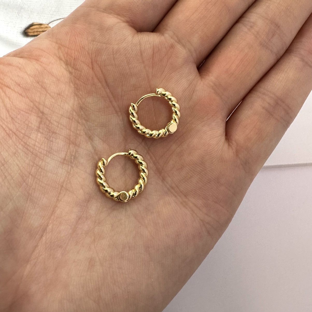 Other 15mm Twist Small Gold Hoop Earrings for Women Size ONE SIZE - 4 Thumbnail