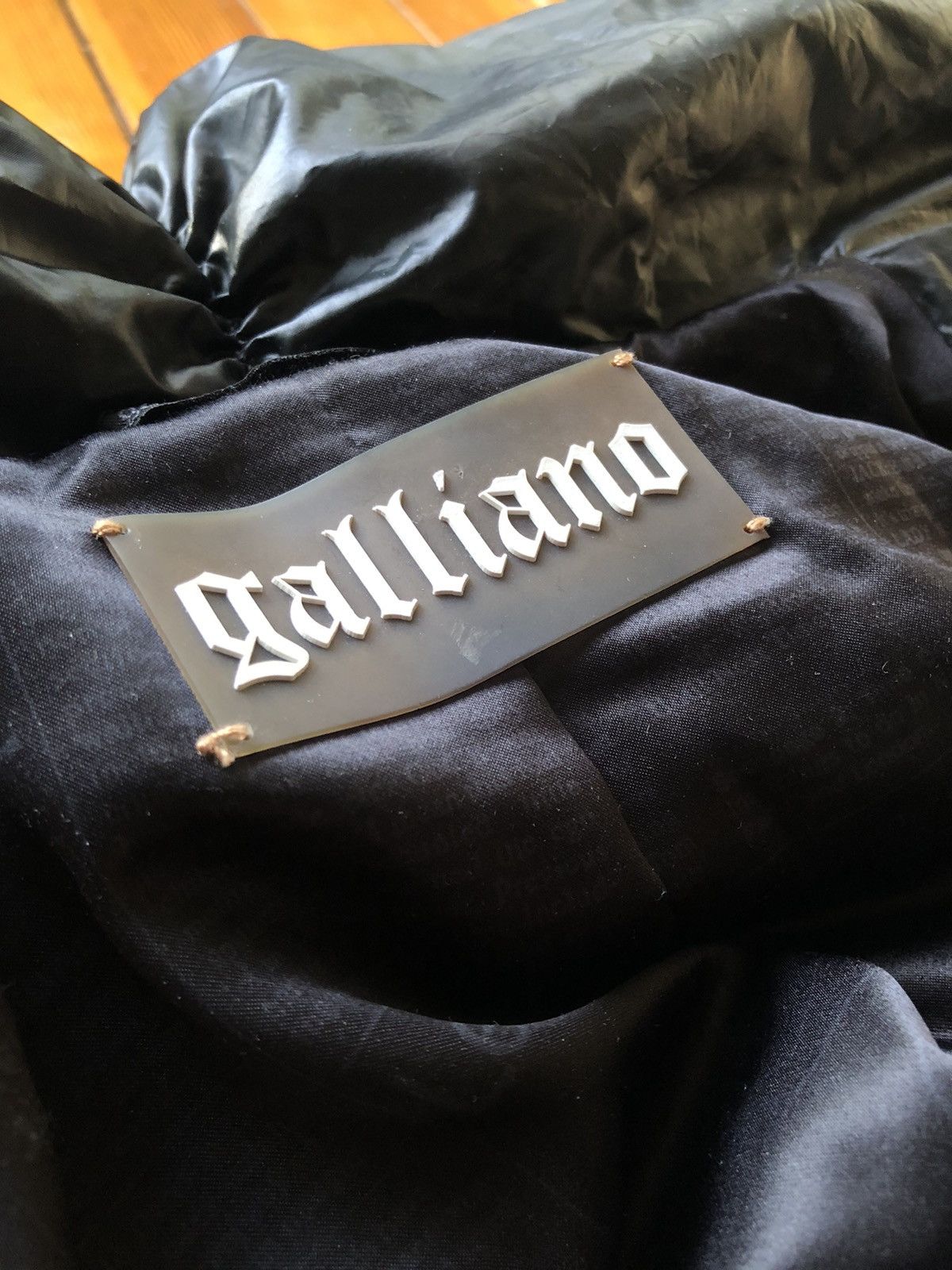 John Galliano Vintage Galliano Opulent Down Puffer Coat Size M / US 6-8 / IT 42-44 - 8 Thumbnail