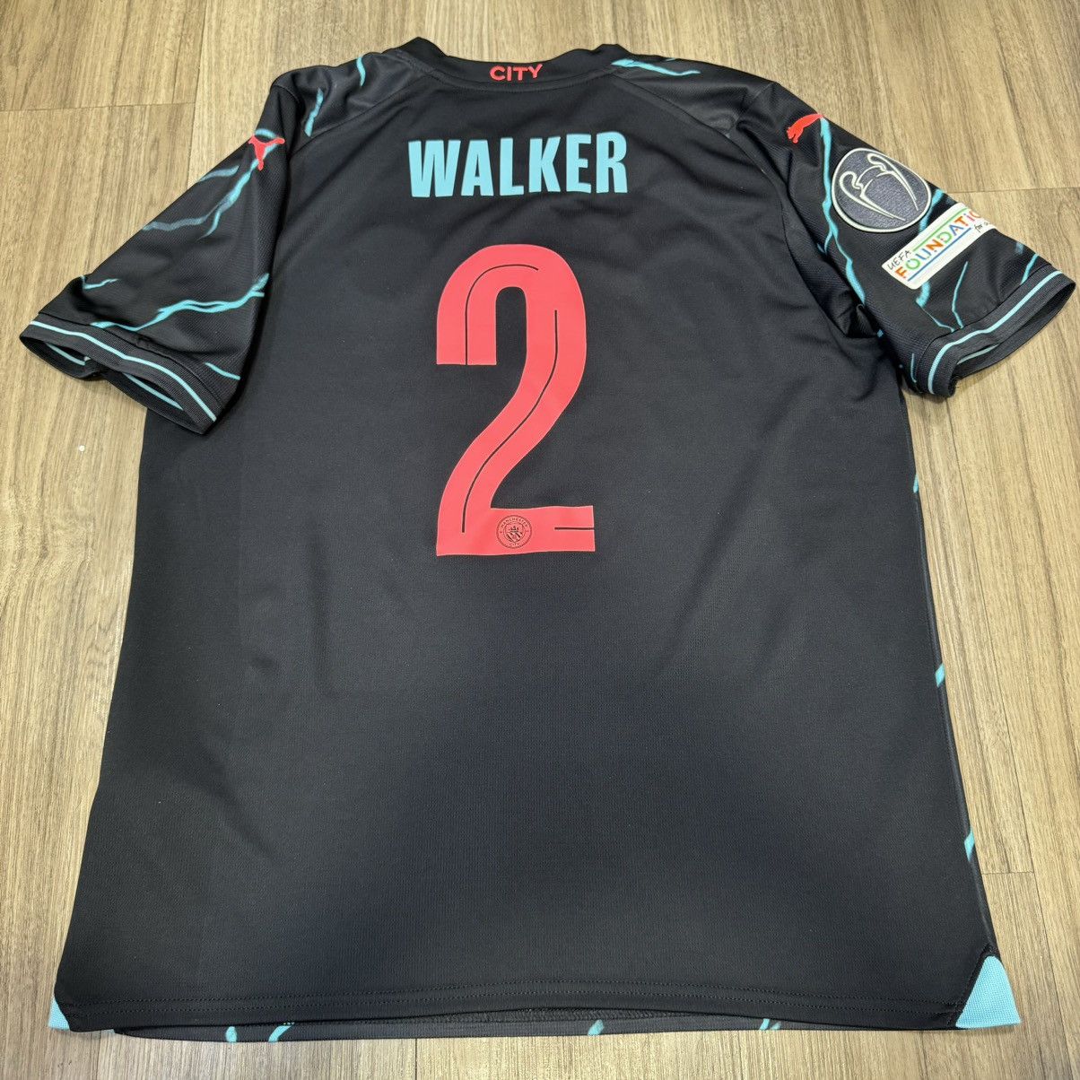 Puma Manchester City 23/24 C/L away shirt #2 Walker Size US L / EU 52-54 / 3 - 2 Thumbnail