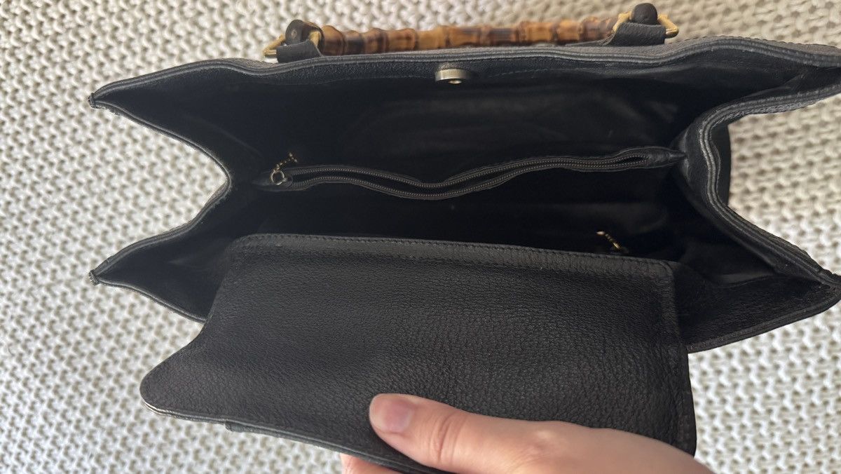 Gucci Vintage Bamboo Black Suede and Leather Gucci Handbag Size ONE SIZE - 6 Thumbnail