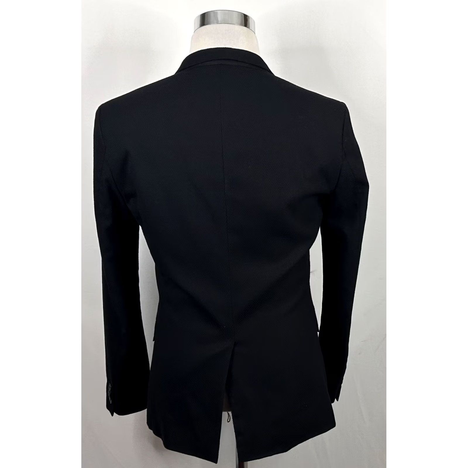 H&M H&M Sport Coat Black Textured One-Button Slim Fit 38R Men Regular Jacket Coat Vented Polyester Blend Size US XS / EU 42 / 0 - 6 Thumbnail