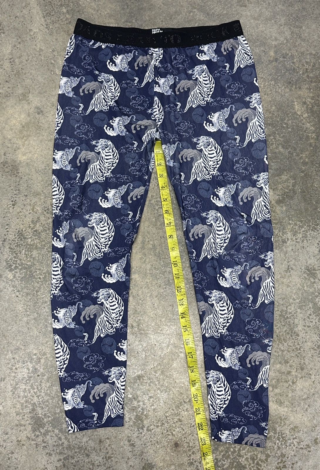 Japanese Brand × PPFM × Vintage Rare 🔥 PPFM Full Print Sukajan Design Inner Pant / Leggings Size US 27 - 6 Thumbnail