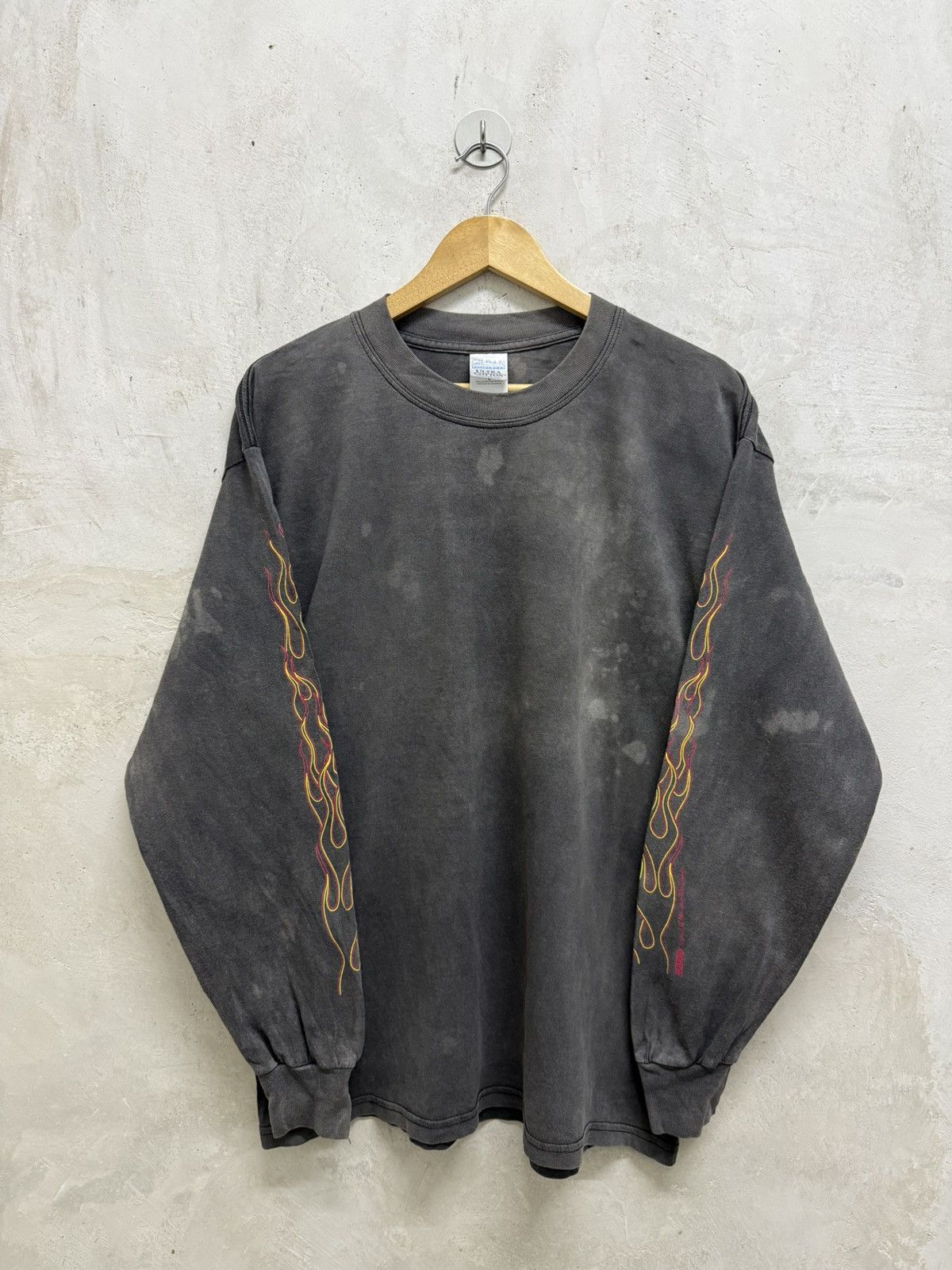 Vintage Sun Faded Flames Thrashed Long Sleeve Tees Size US L / EU 52-54 / 3 - 1 Thumbnail