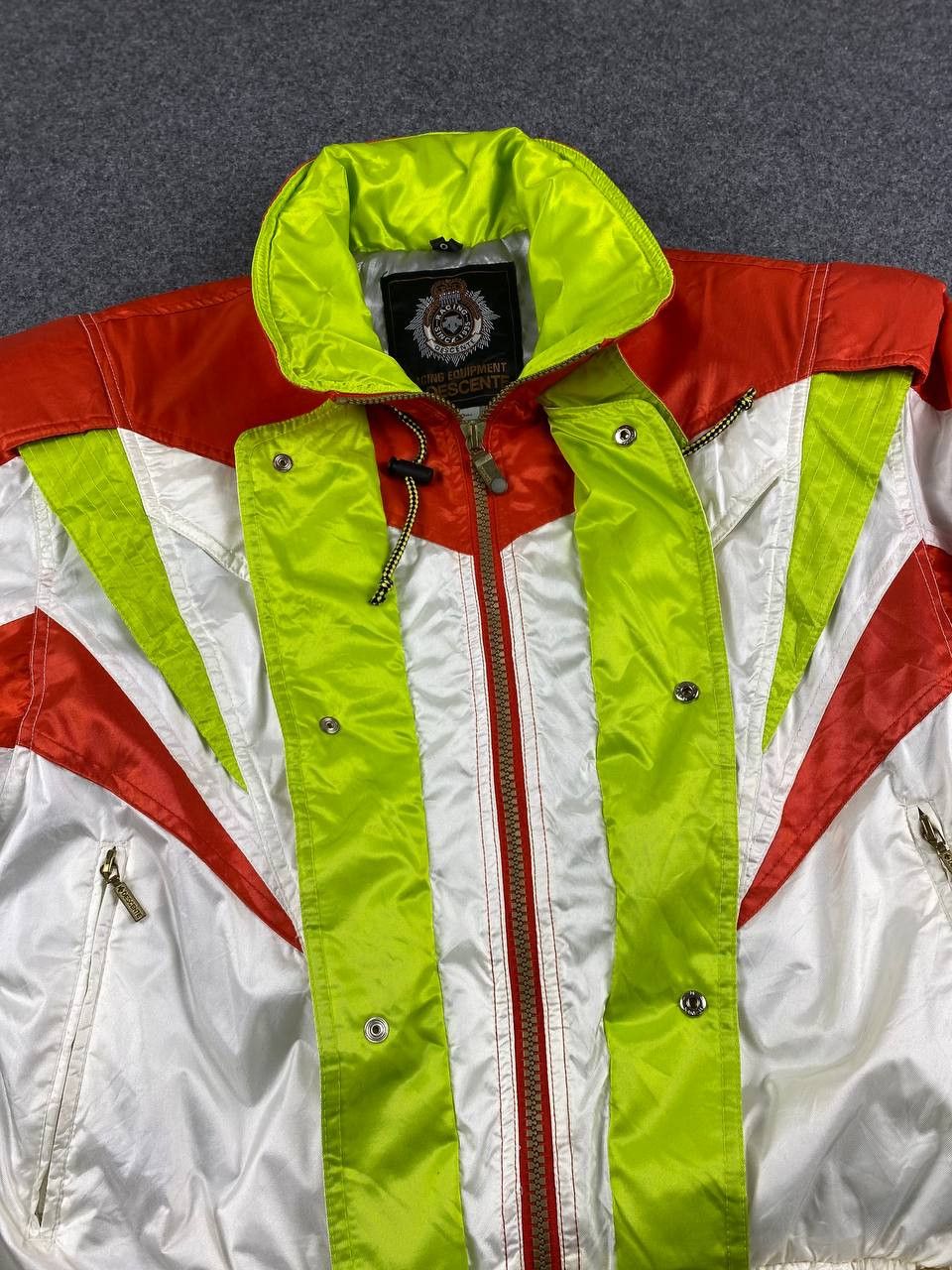Descente descente racing equipment ski jacket nice design Size US XL / EU 56 / 4 - 6 Thumbnail