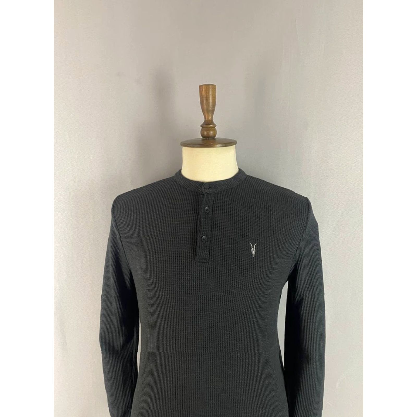 Allsaints AllSaints Mens Henley Knit Sweatshirt S Black Viscose Long Sleeve Shirt Sweatshirt Size US S / EU 44-46 / 1 - 4 Thumbnail