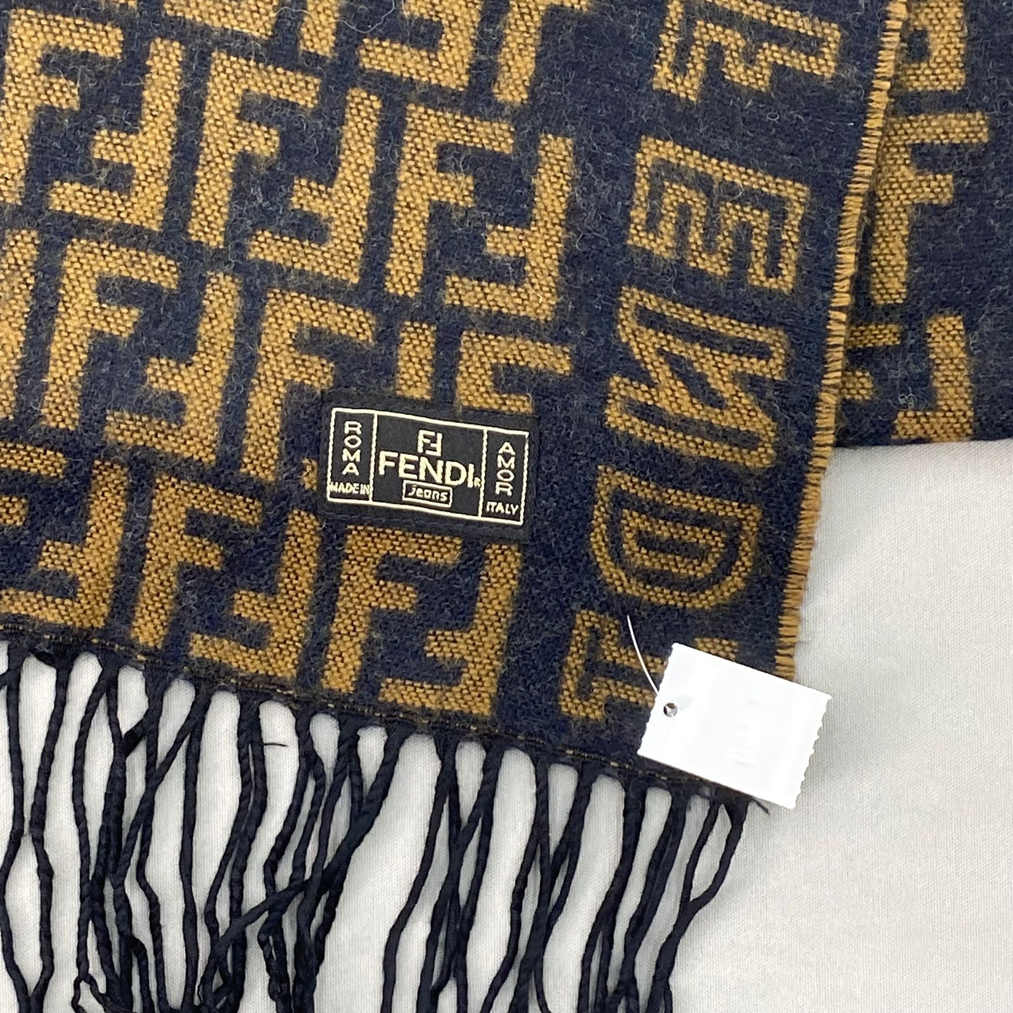 Japanese Brand Vintage Fendi Scarf Muffler Wool Monogram Zuccca Scarves Size ONE SIZE - 4 Thumbnail