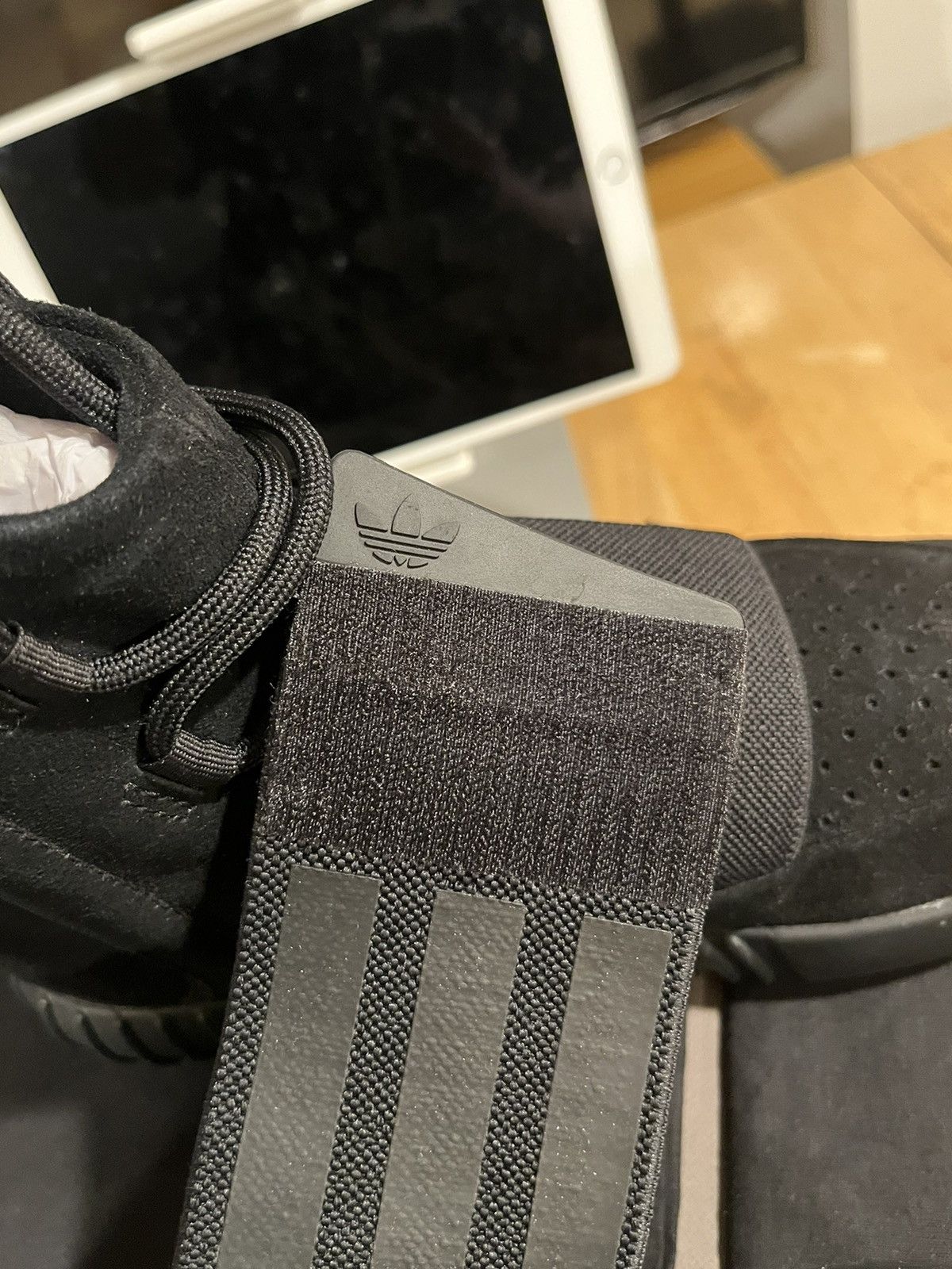 Adidas × Kanye West Yeezy 750 Size US 7 / EU 40 - 16 Thumbnail