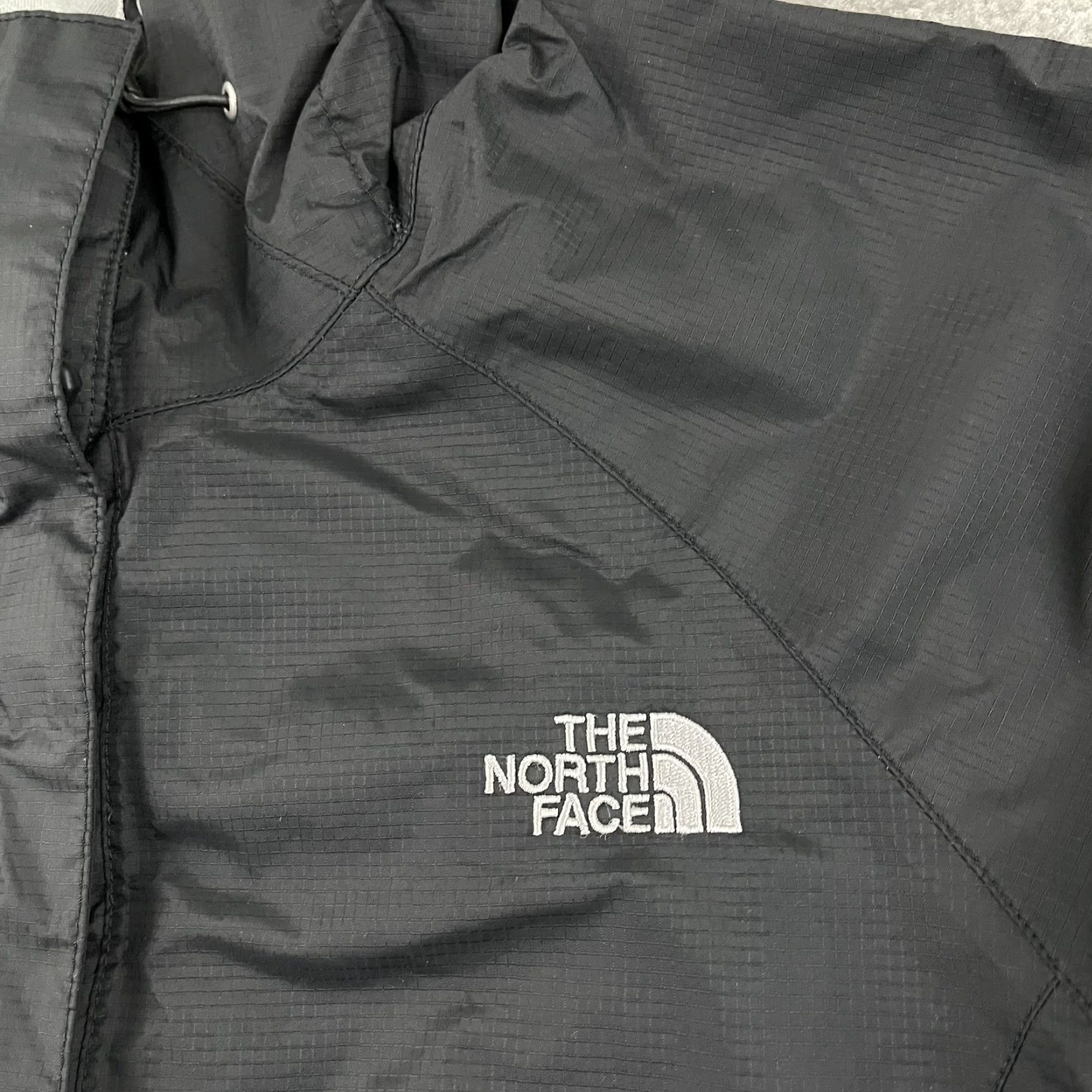 The North Face The North Face Jacket Medium Black Rain Coat Hooded Hiking Hyvent 2.5L Womens Size M / US 6-8 / IT 42-44 - 3 Thumbnail