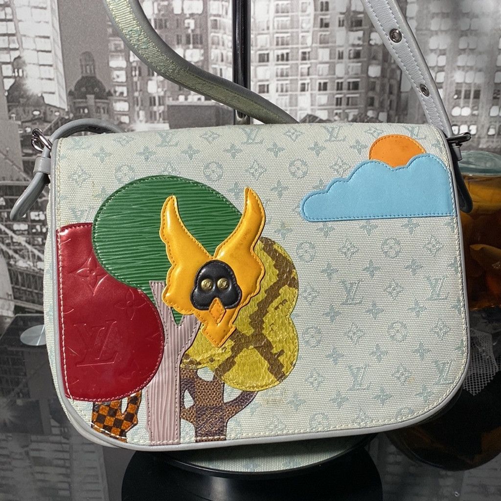 Auth Limited Edition Louis Vuitton Conte De Fees Musette Bag