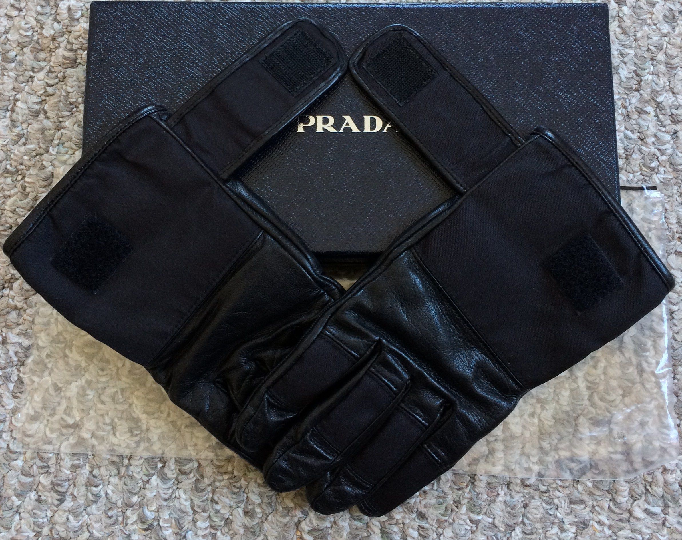 Prada Prada Lambskin Leather Logo Gloves + Box Size ONE SIZE - 5 Thumbnail