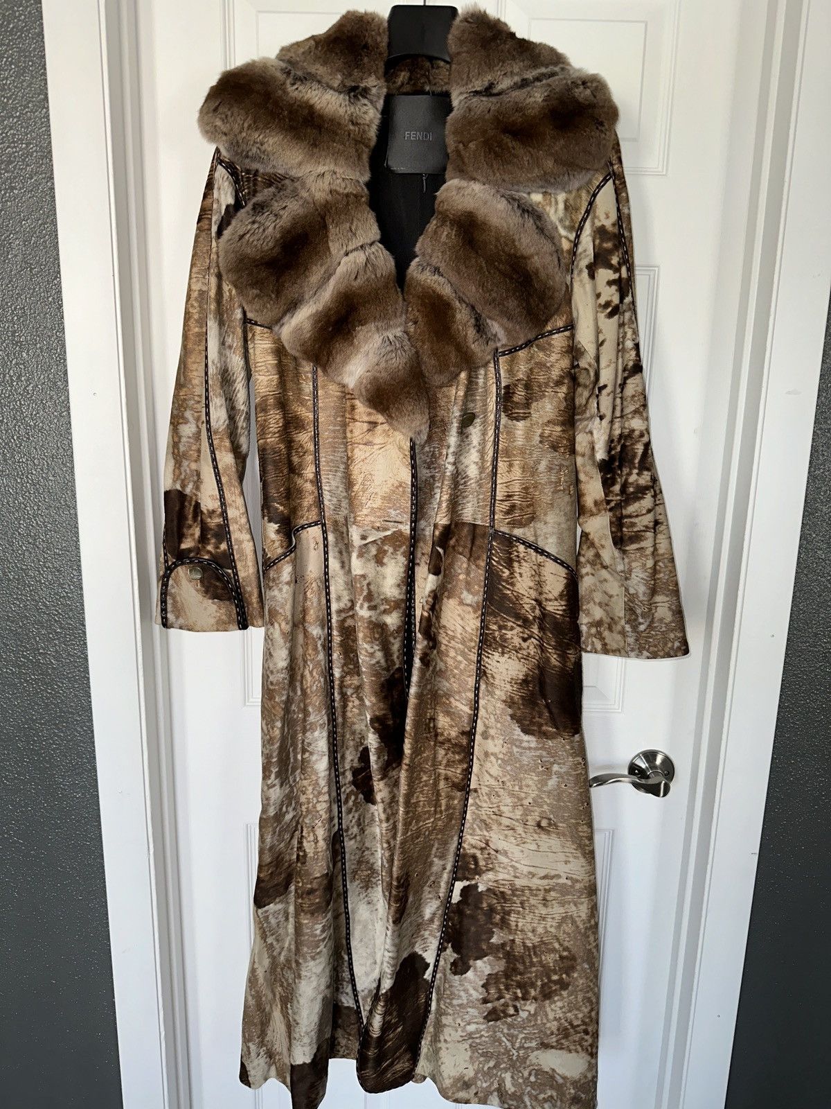 Fendi Fendi Fur/Leather Calfskin Coat Size M / US 6-8 / IT 42-44 - 3 Thumbnail