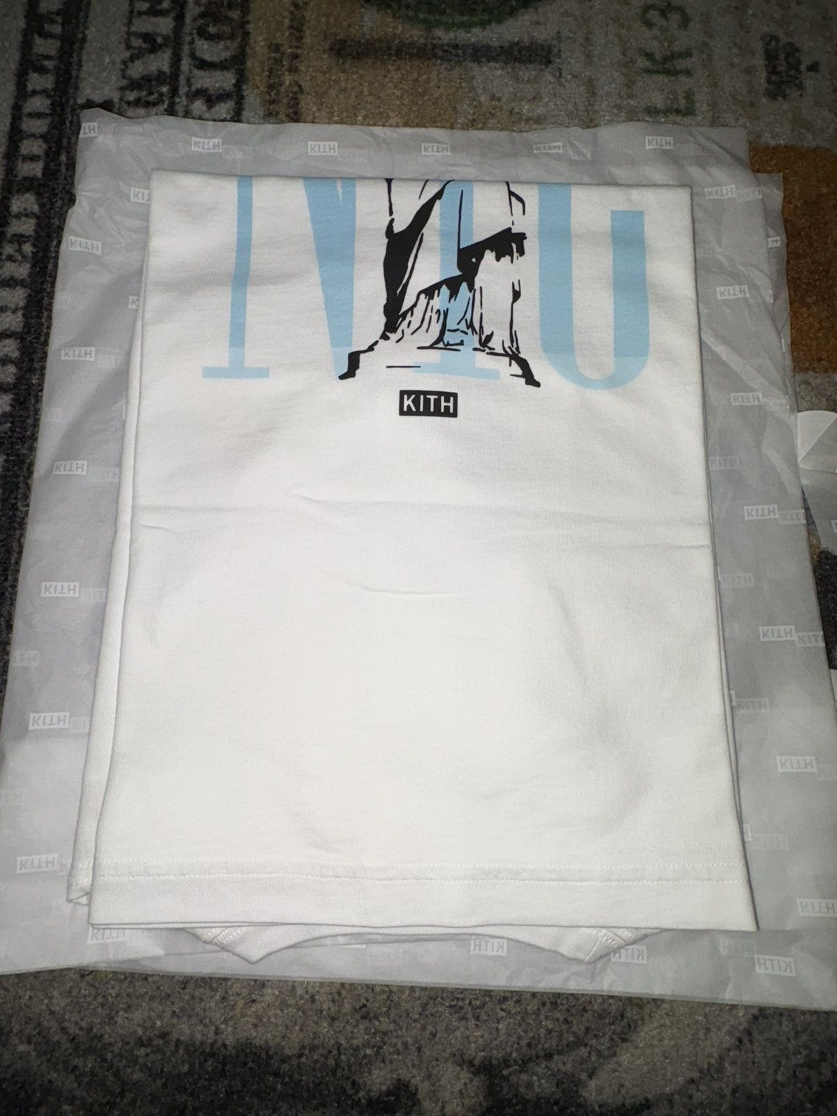 Kith × Ronnie Fieg Kith NYC Liberty Gradient Tee (NYC Instore Exclusive) Size US L / EU 52-54 / 3 - 2 Thumbnail