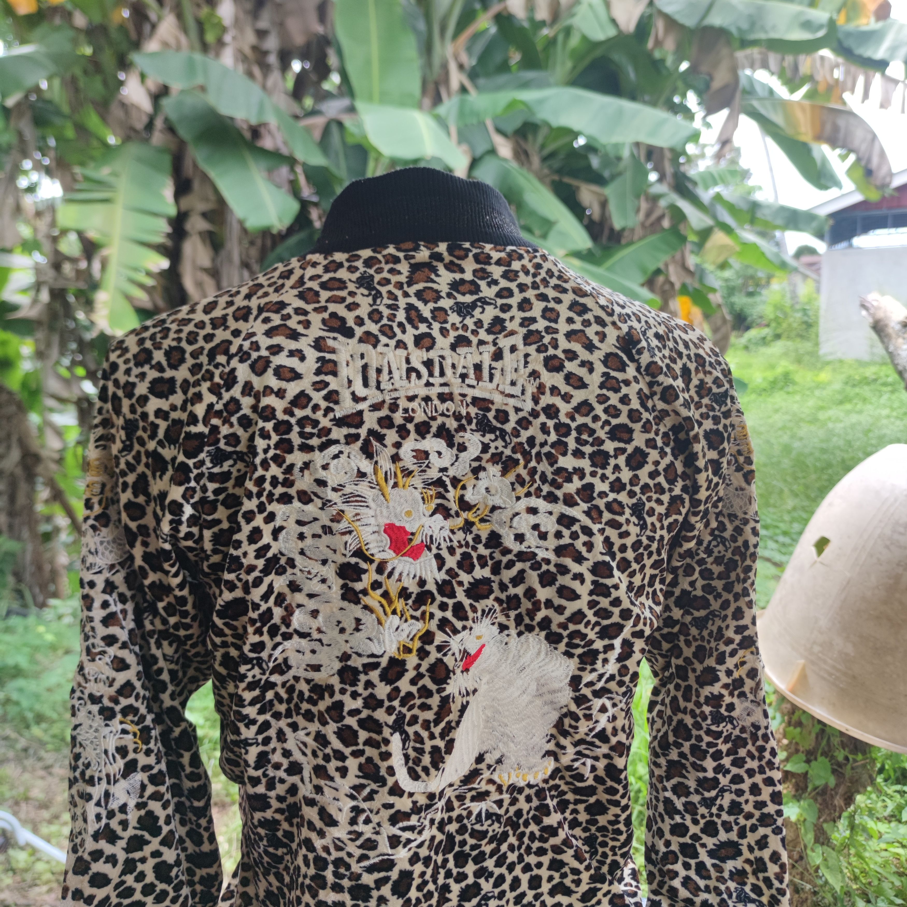 Lonsdale LONSDALE LONDON LEOPARD SUKAJAN DRAGON SIZE L FITS S-M Size US L / EU 52-54 / 3 - 3 Thumbnail