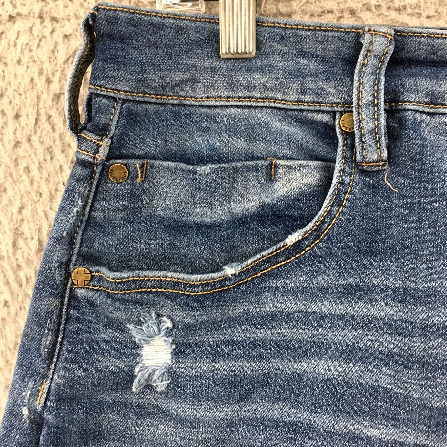 Vintage Liverpool Jeans Shorts Womens 14/32 Blue High Rise Button Fly Hot Pants Denim 3 in Inseam Black? Size 36" / US 14 / IT 50 - 4 Thumbnail