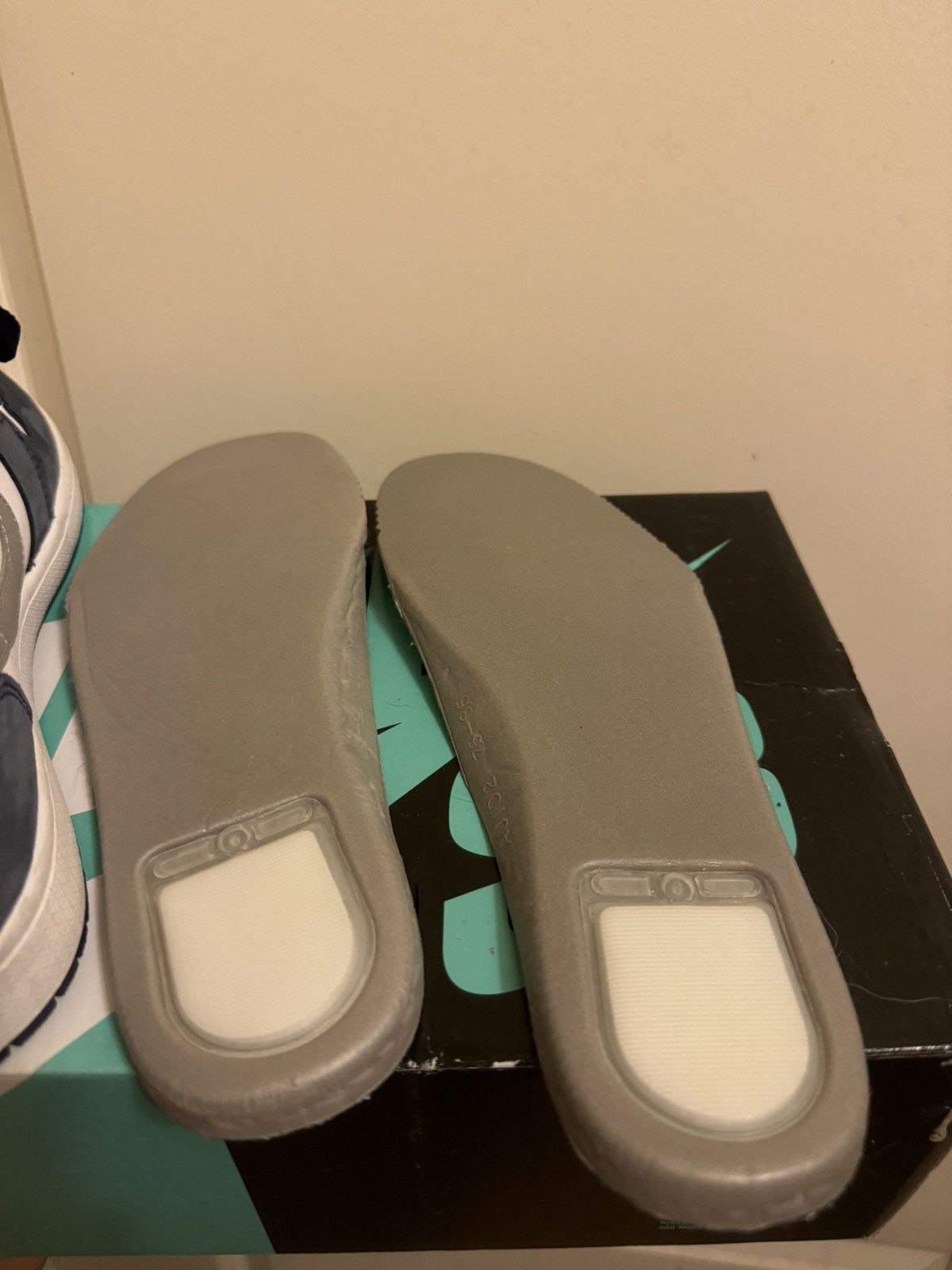 Jordan Brand × Nike Jordan 1 Low Sb Midnight Navy Size US 8 / EU 41 - 8 Thumbnail