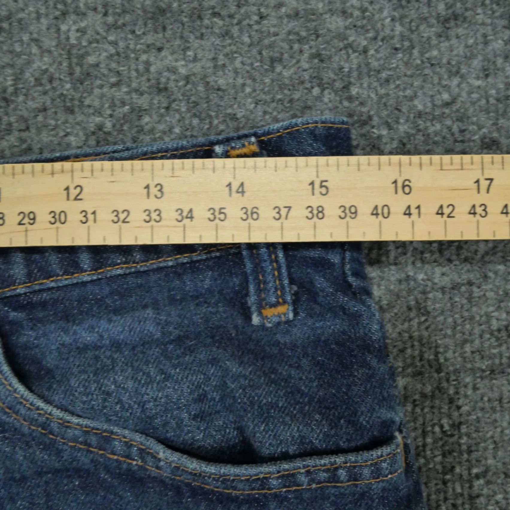 Levi's VINTAGE Levi's Jeans 32x32 Men Blue Denim Flared 70s Orange Tab 646 0217 Pockets Functional Size US 31 - 7 Thumbnail