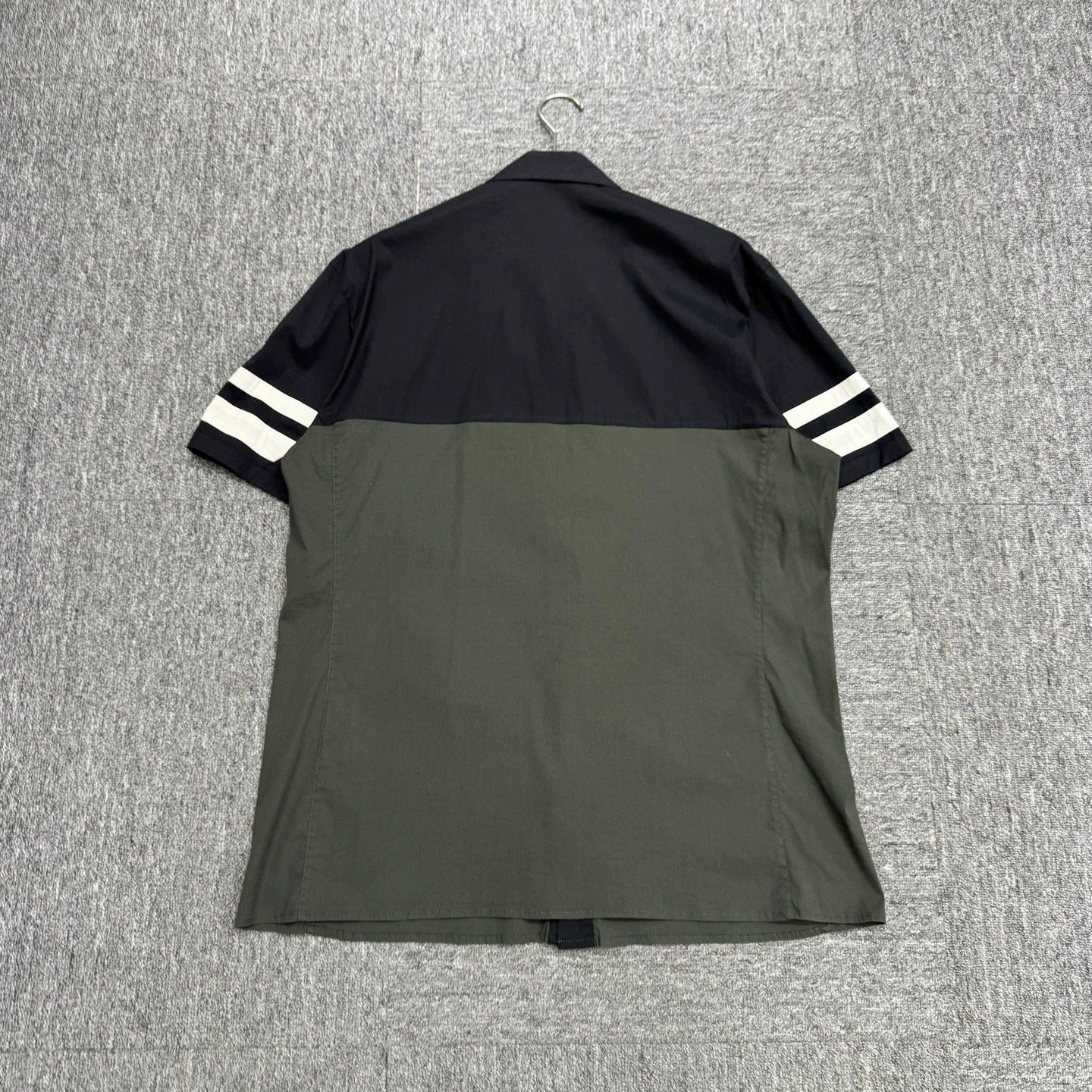 Prada Prada colorblock short-sleeve 45 Size US S / EU 44-46 / 1 - 5 Thumbnail