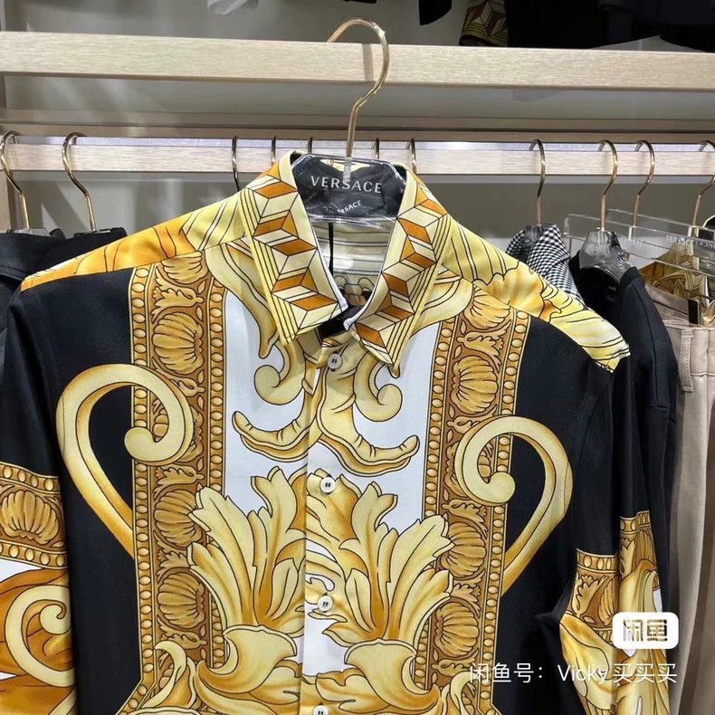 Versace Versace Black gold baroque mulberry silk shirt Size US M / EU 48-50 / 2 - 5 Thumbnail