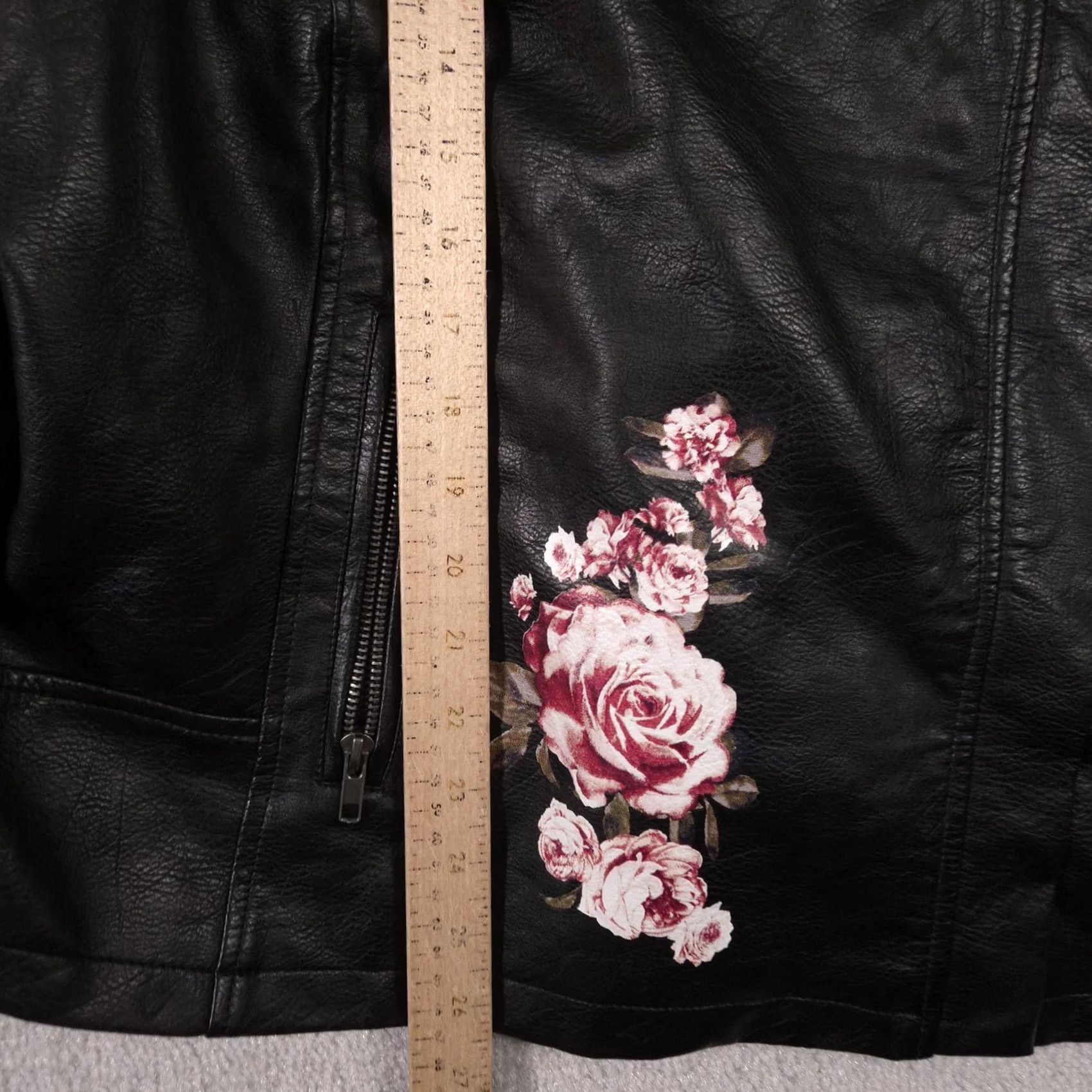 Vintage VINTAGE Roamans Jacket Womens 24W Black Faux Leather Floral Rose Moto Zip Plus Size Size 4XL / US 24-26 - 7 Thumbnail