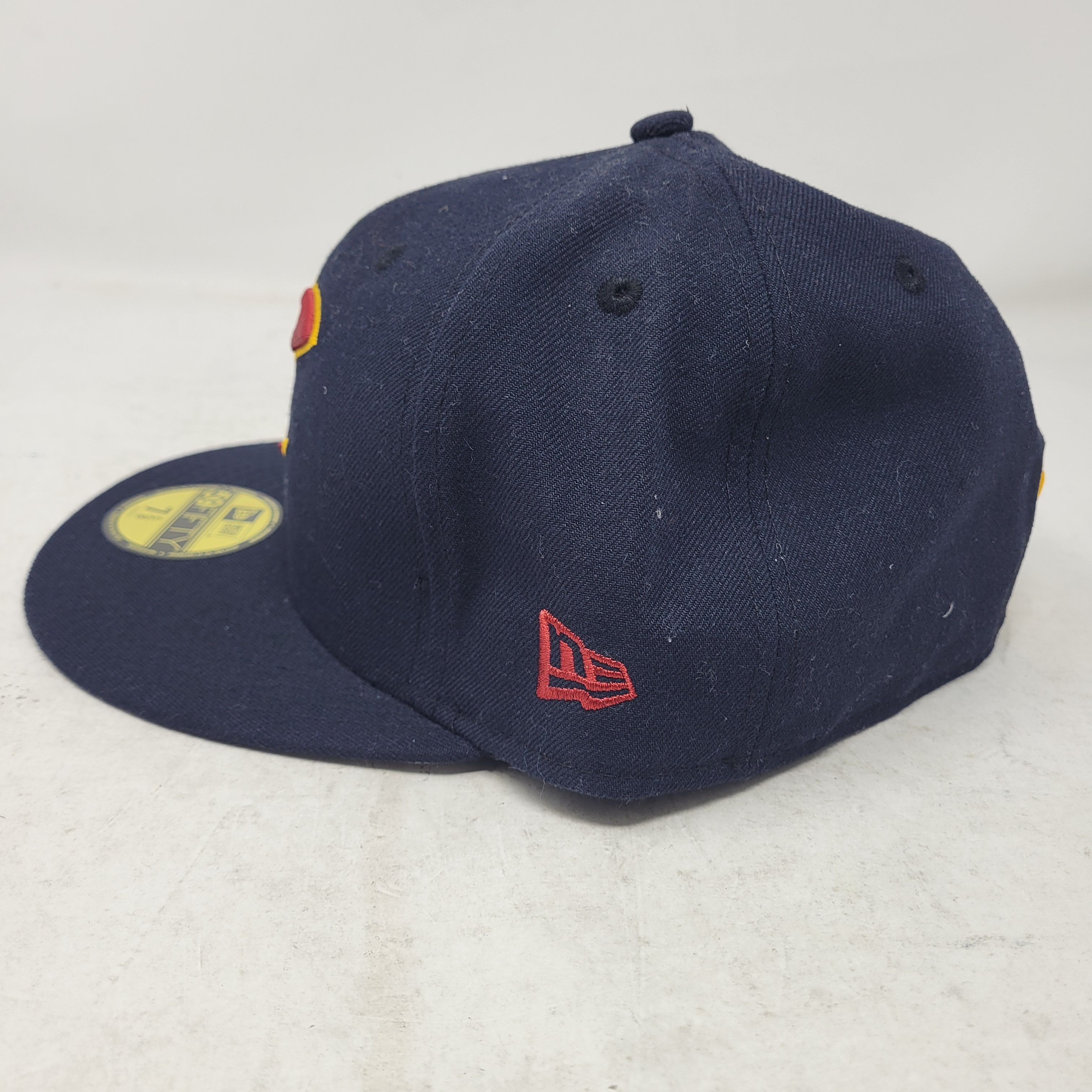 NBA × New Era New Era Cleveland Cavaliers CAVS Navy Blue Fitted Hat 7 5/8 Size ONE SIZE - 5 Thumbnail