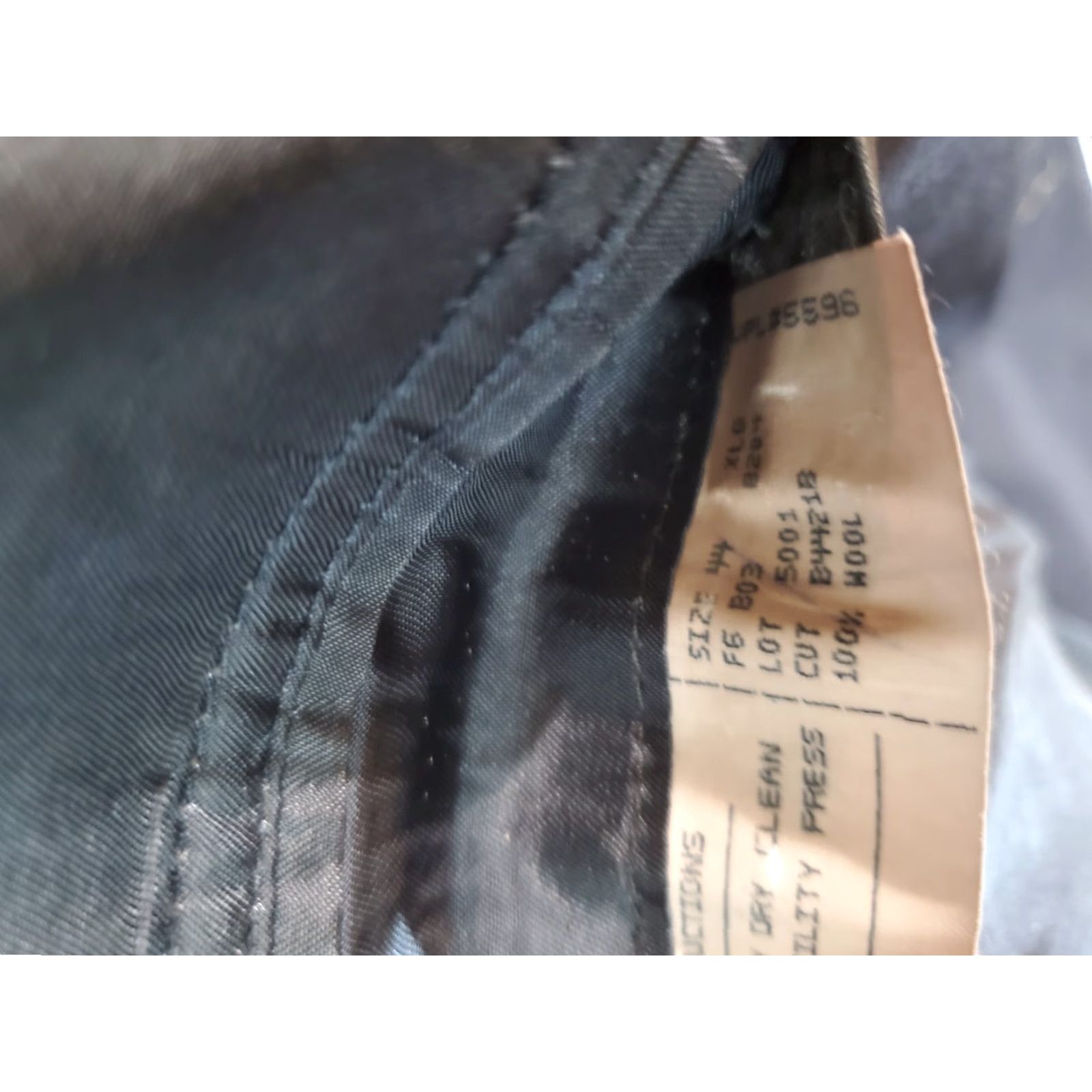 Brooks Brothers VINTAGE Brooks Brothers Signature 3-Button Navy Blue Mens 44L Suit Coat/Jacket 100% Wool Size 44R - 6 Thumbnail