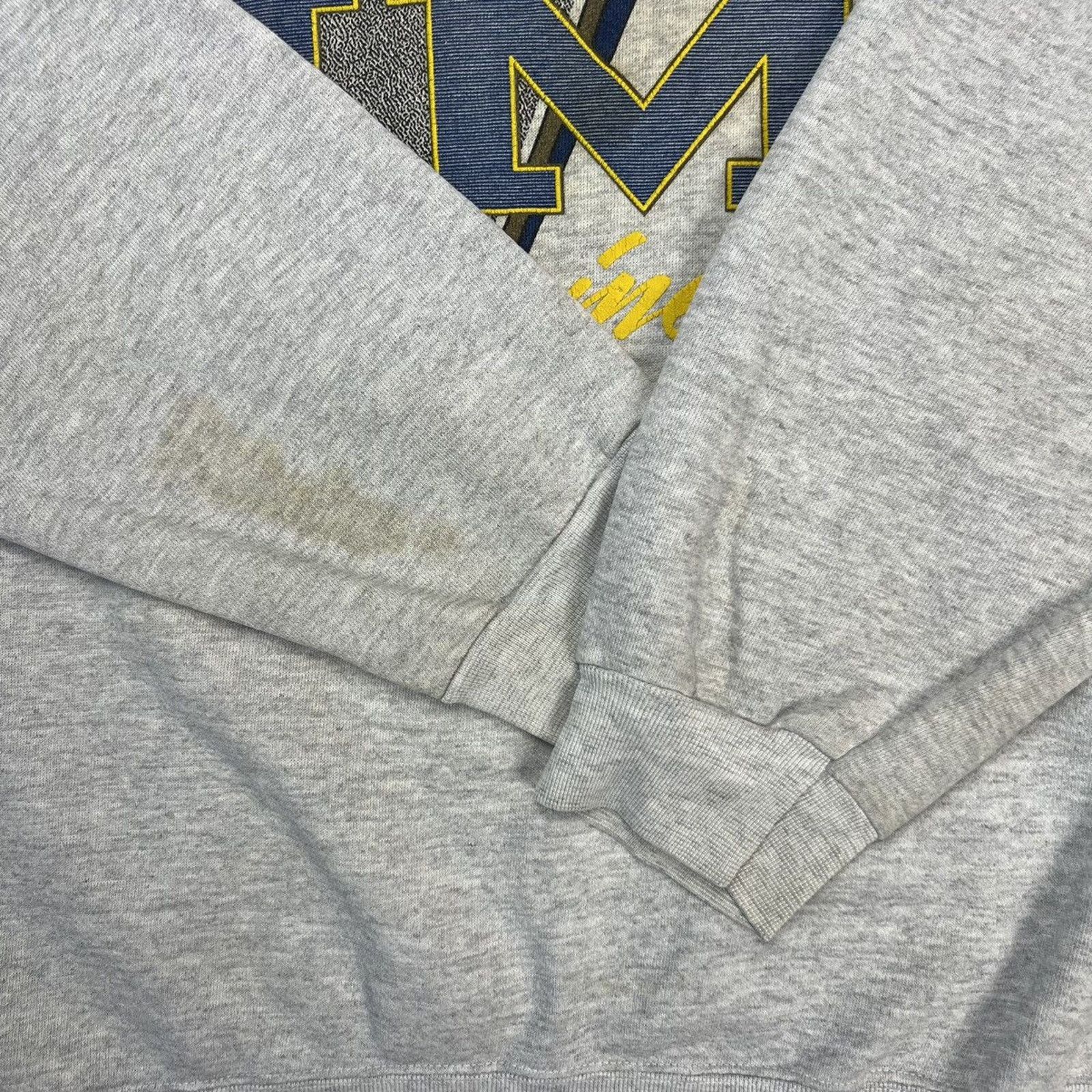 NCAA × Vintage VTG University Michigan Wolverines Sweatshirt 90s Pullover Size US XXL / EU 58 / 5 - 4 Thumbnail