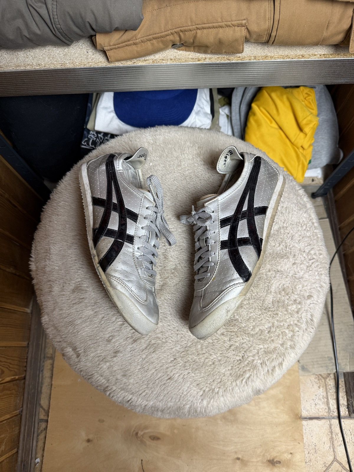 Asics ASICS Onitsuka Tiger Mexico 66 Silver Size US 7 / IT 37 - 1 Thumbnail