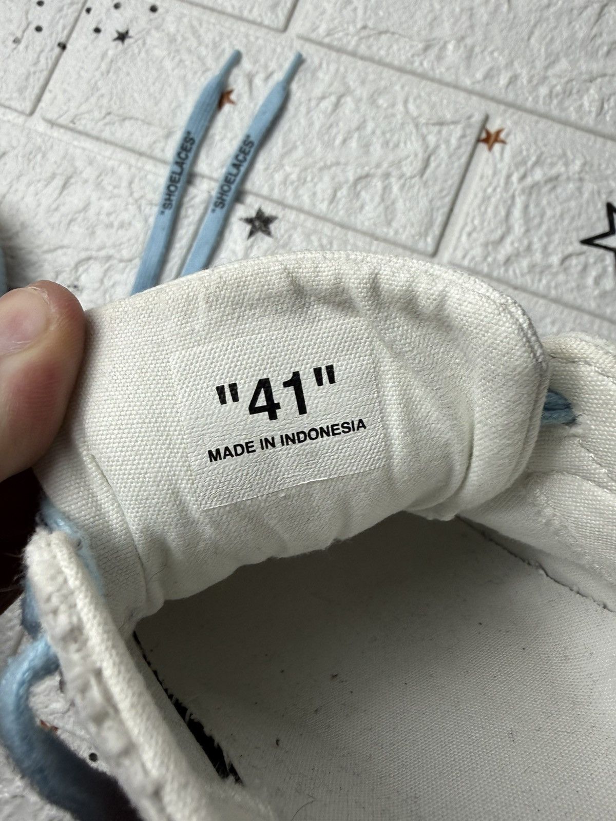 Off-White Off-White Low Vulcanized Canvas White/Blue US7 UK6.5 EUR41 Size US 7 / EU 40 - 15 Thumbnail