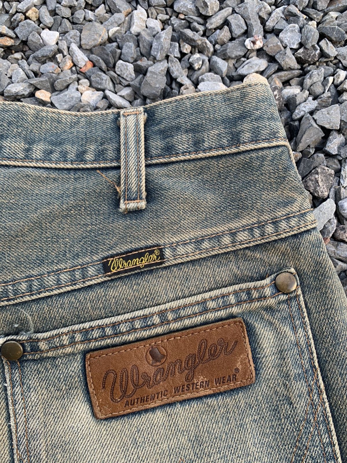 Kapital VINTAGE WRANGLER SELVEDGE BAGGY RUSTY DISTRESSED DENIM Size US 30 / EU 46 - 10 Thumbnail